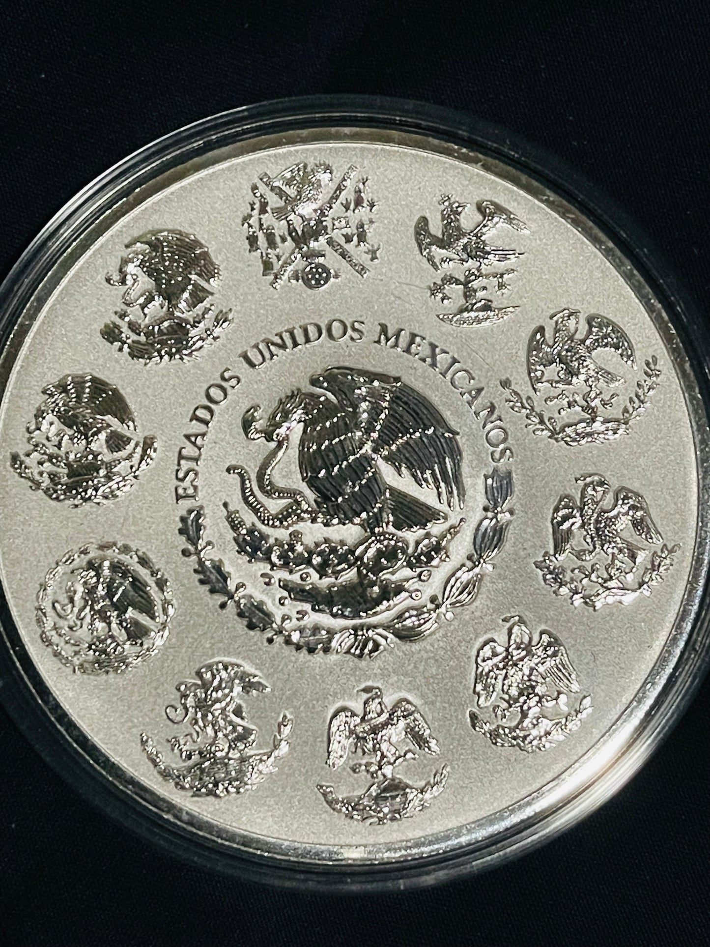Hermosa 🤩 y Exclusiva Moneda Plata Pura de Ley .999 -5 Onzas- Acabado MATE BRILLO AÑO 2018. Nueva Encapsulada Sellada de Origen Casa de Moneda 🪙 Alto Relieve!