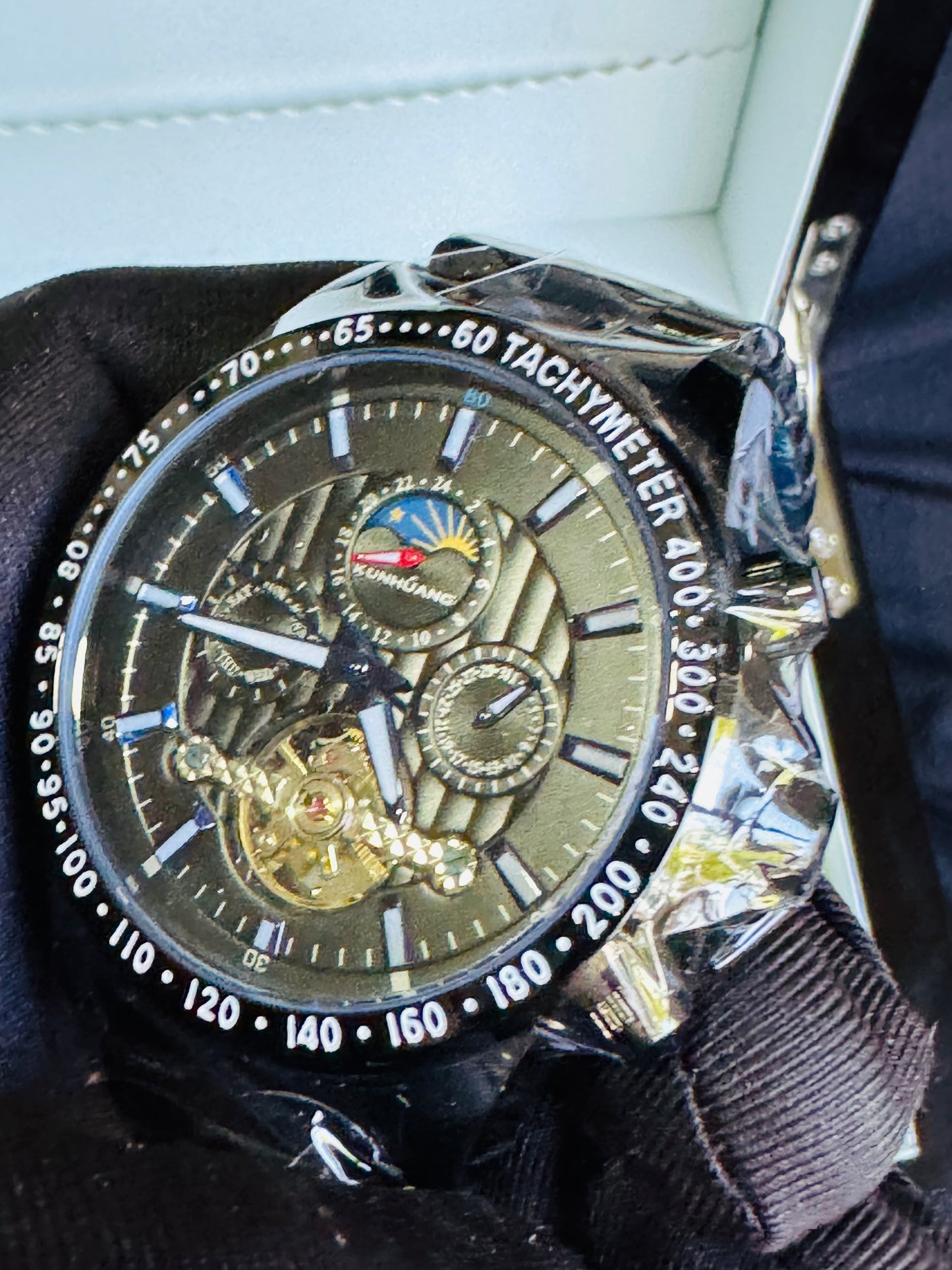 MULTINACIONAL RELOJ AUTOMÁTICO MECÁNICO-CALENDARIO 24 HRS LUNAR-TACÓMETRO-LUMINOSO-VENTANA TOURBILLON- DÍA DE LA SEMANA-CALENDARIO DIAL PEQUEÑO- ETC, ETC!