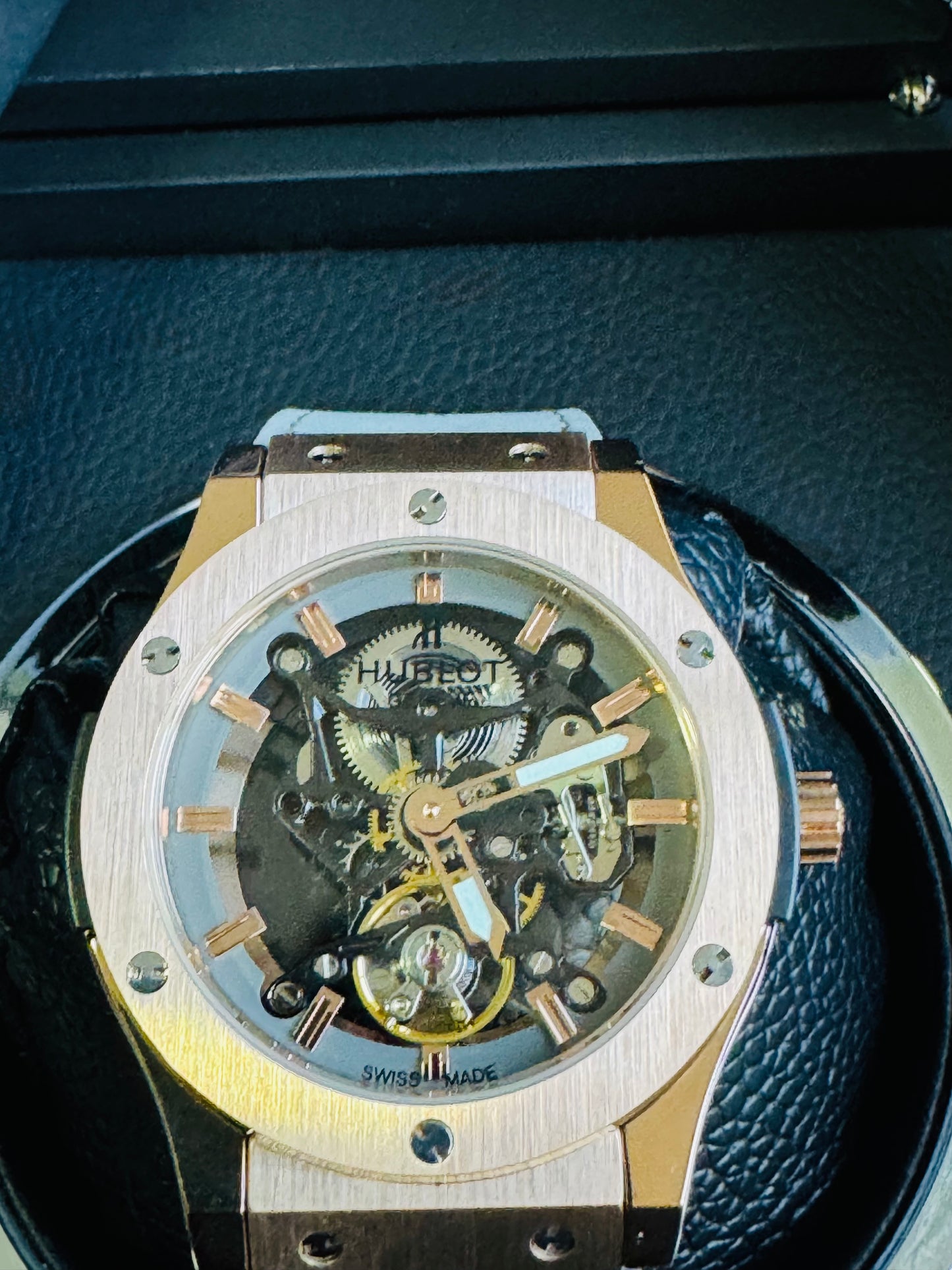 ESPECTACULAR RELOJ HUBLOT SKELETON AUTOMÁTICO MECÁNICO- CRISTAL ZAFIRO- ETC;