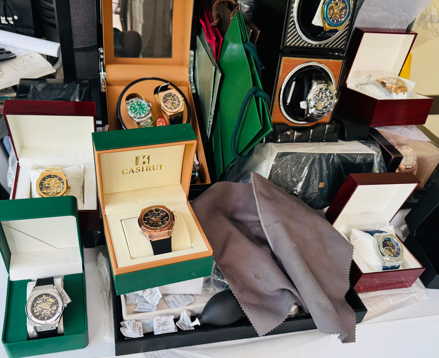 Más de 250 Modelos de Relojes de Todo tipo! Automáticos-Mecánicos-Tourbillon-Doble Tourbillon-de Cuarzo-Electrónicos etcétera