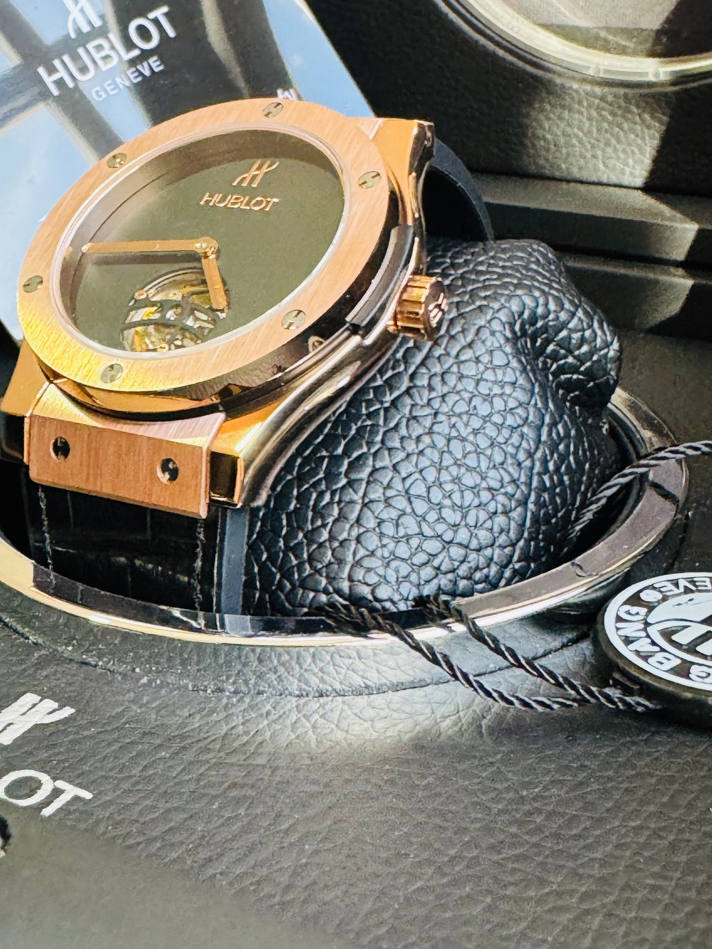 IMPRESIONANTE RELOJ AUTOMÁTICO MECÁNICO HUBLOT TOURBILLON- CRISTAL ZAFIRO-21 JOYAS-MÁXIMA ELEGANCIA!!!

PRECIO: A TRATAR

INFORMACION WHATSAPP 99 81 92 84 65

NO SE HACEN ENVÍOS 🚚
