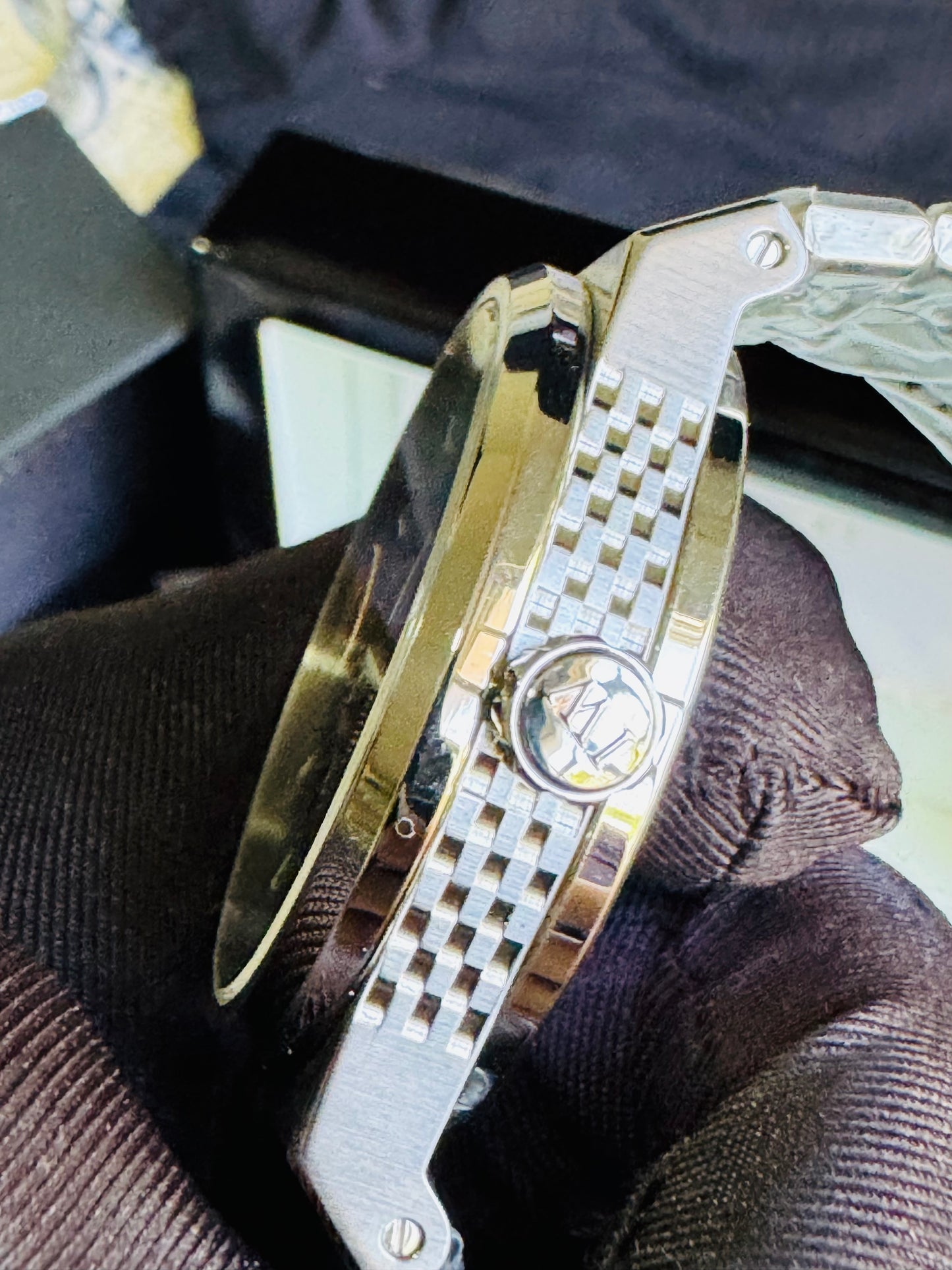SOFISTICADO RELOJ AUTOMÁTICO I&W- CRISTAL ZAFIRO-LUMINOSO-PEQUEÑA VENTANA TOURBILLON-PEQUEÑOS DIALES SEGUNDERO Y 24 HRS. RESISTENTE AL AGUA- ALTA CALIDAD!!!