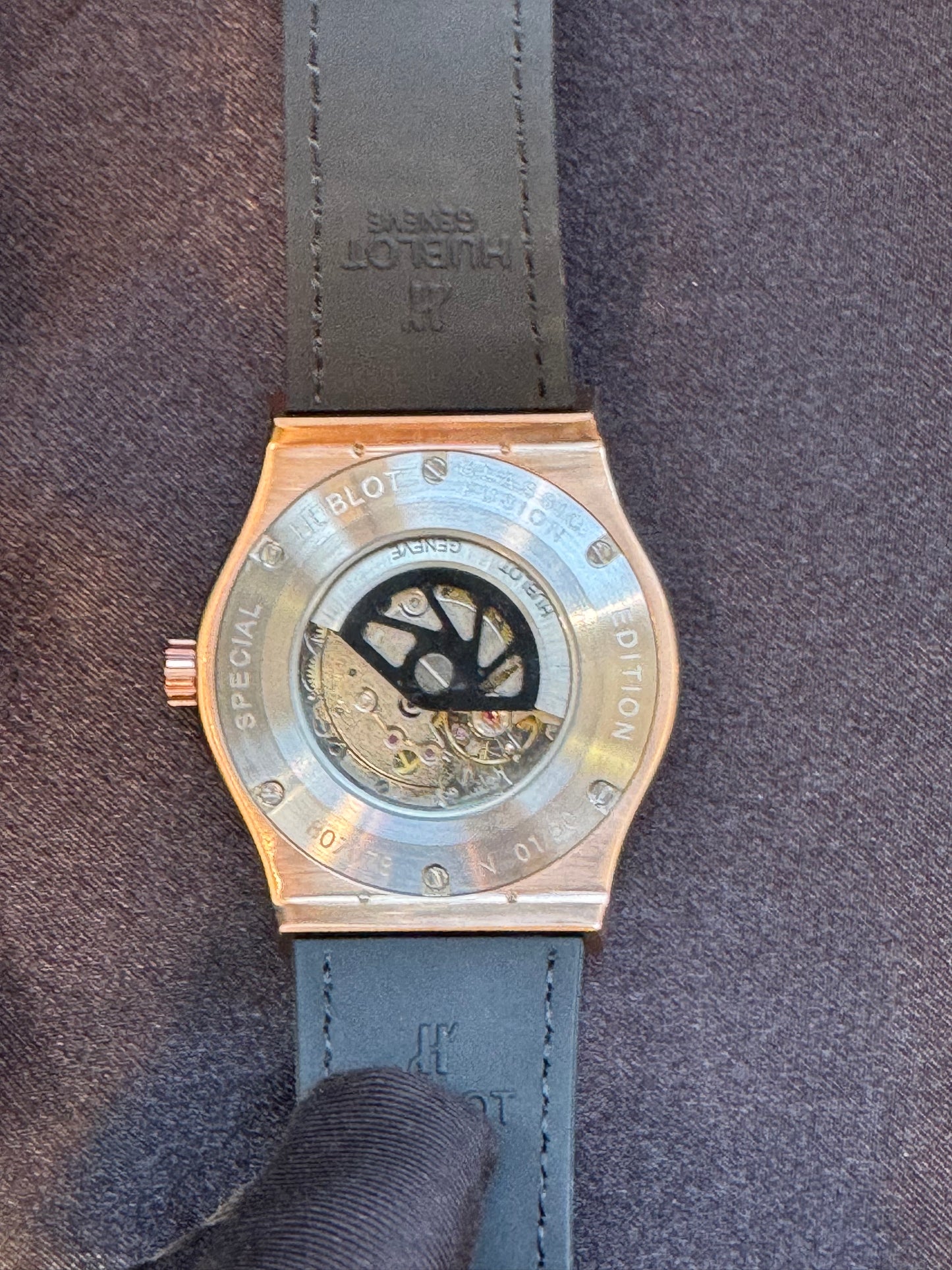 MÁXIMO LUJO RELOJ AUTOMÁTICO MECÁNICO HUBLOT - FECHADOR-CALIDAD Y DISEÑO!!!