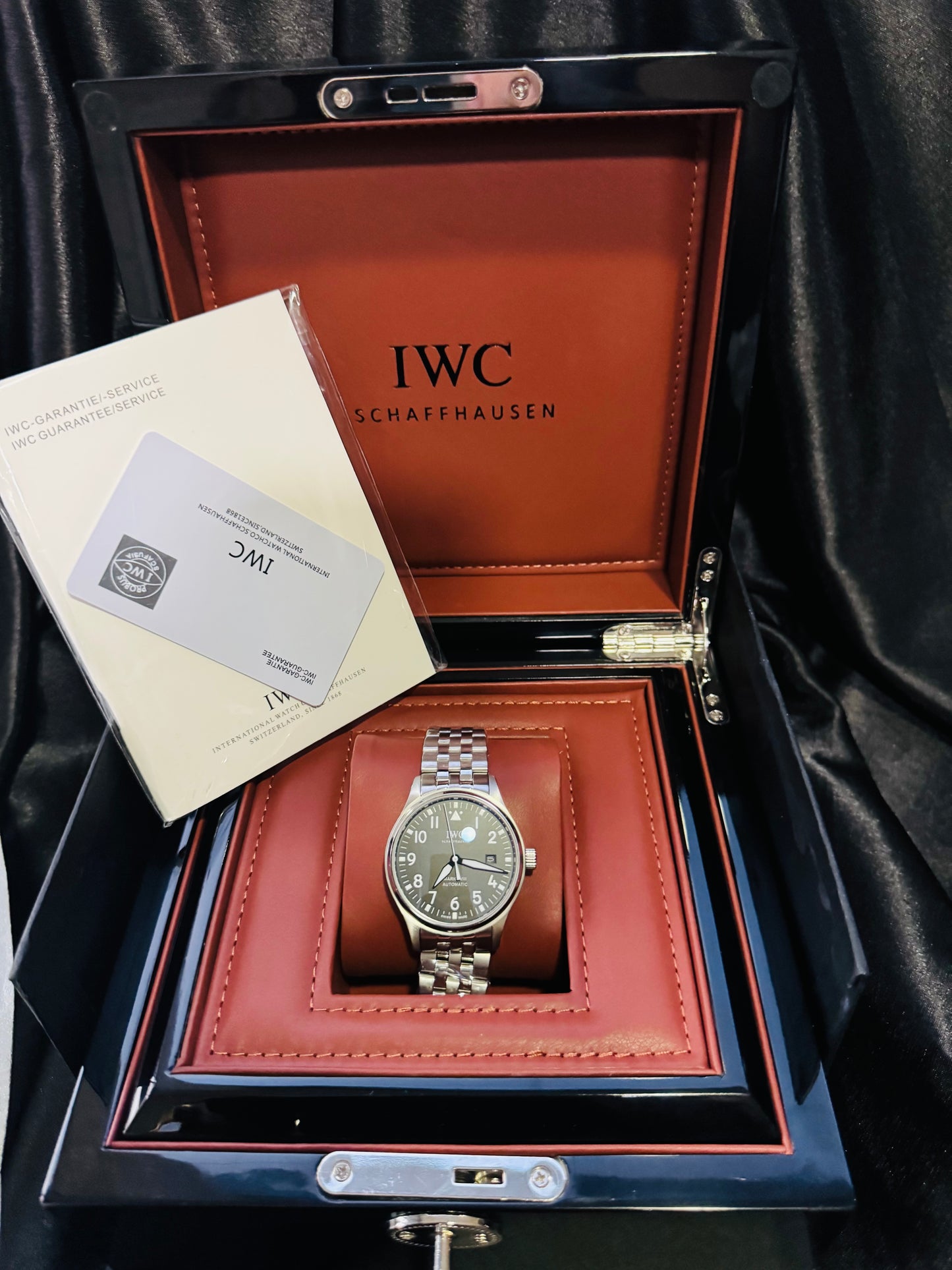 ELEGANTE Y EXCLUSIVO RELOJ AUTOMÁTICO IWC PILOTS WATCH