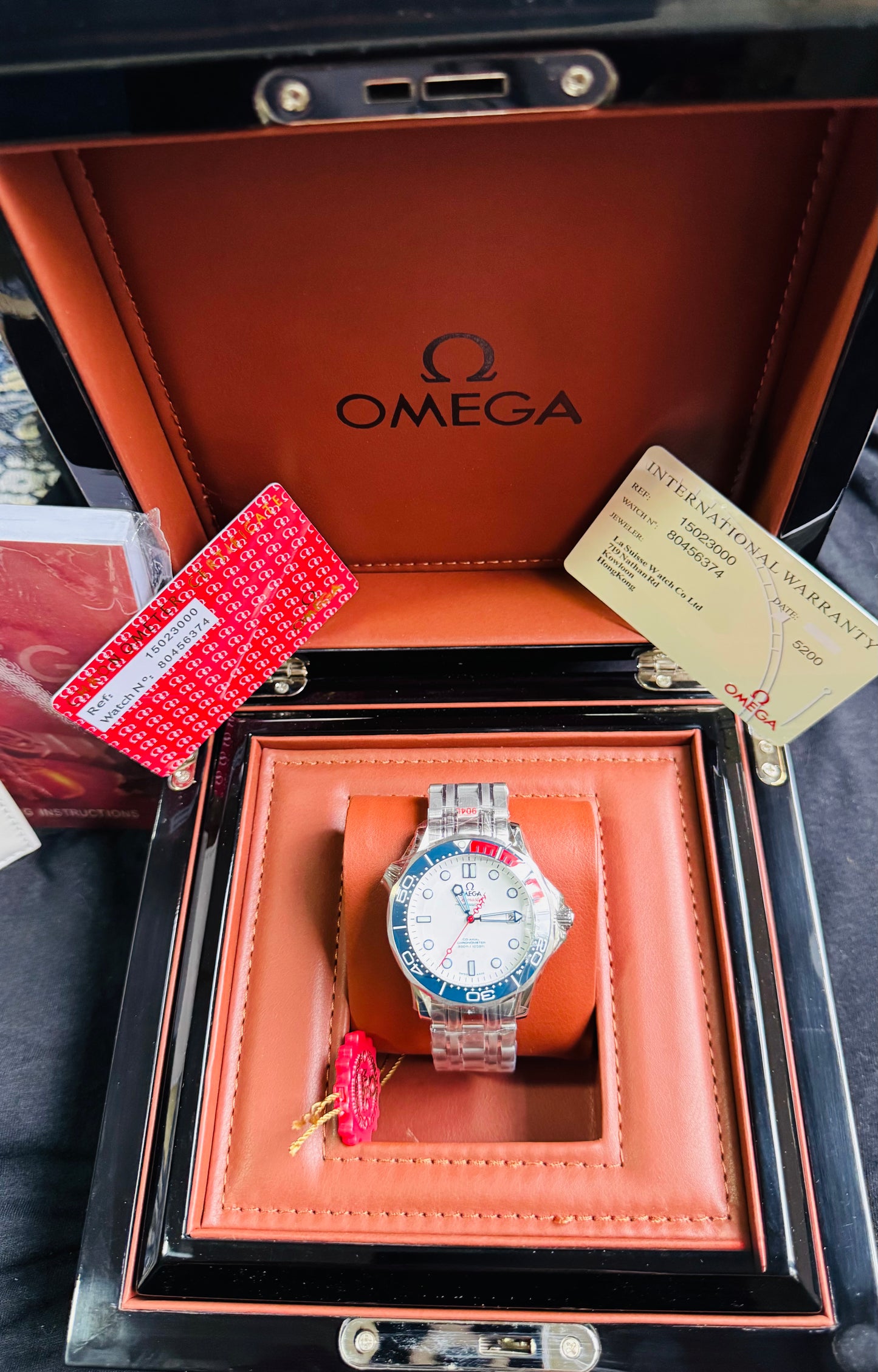 AUDAZ Y VERSÁTIL DISEÑO JAMES BOND 007-OMEGA AUTOMÁTICO SEA MASTER! FECHADOR-LUMINOSO-CRISTAL ZAFIRO-BISEL GIRATORIO ETC