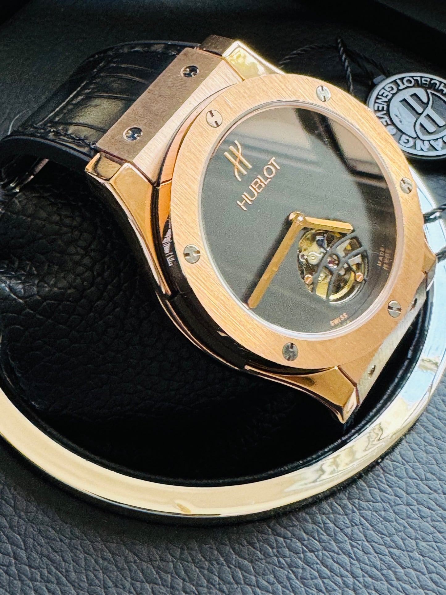 IMPRESIONANTE RELOJ AUTOMÁTICO MECÁNICO HUBLOT TOURBILLON- CRISTAL ZAFIRO-21 JOYAS-MÁXIMA ELEGANCIA!!!

PRECIO: A TRATAR

INFORMACION WHATSAPP 99 81 92 84 65

NO SE HACEN ENVÍOS 🚚