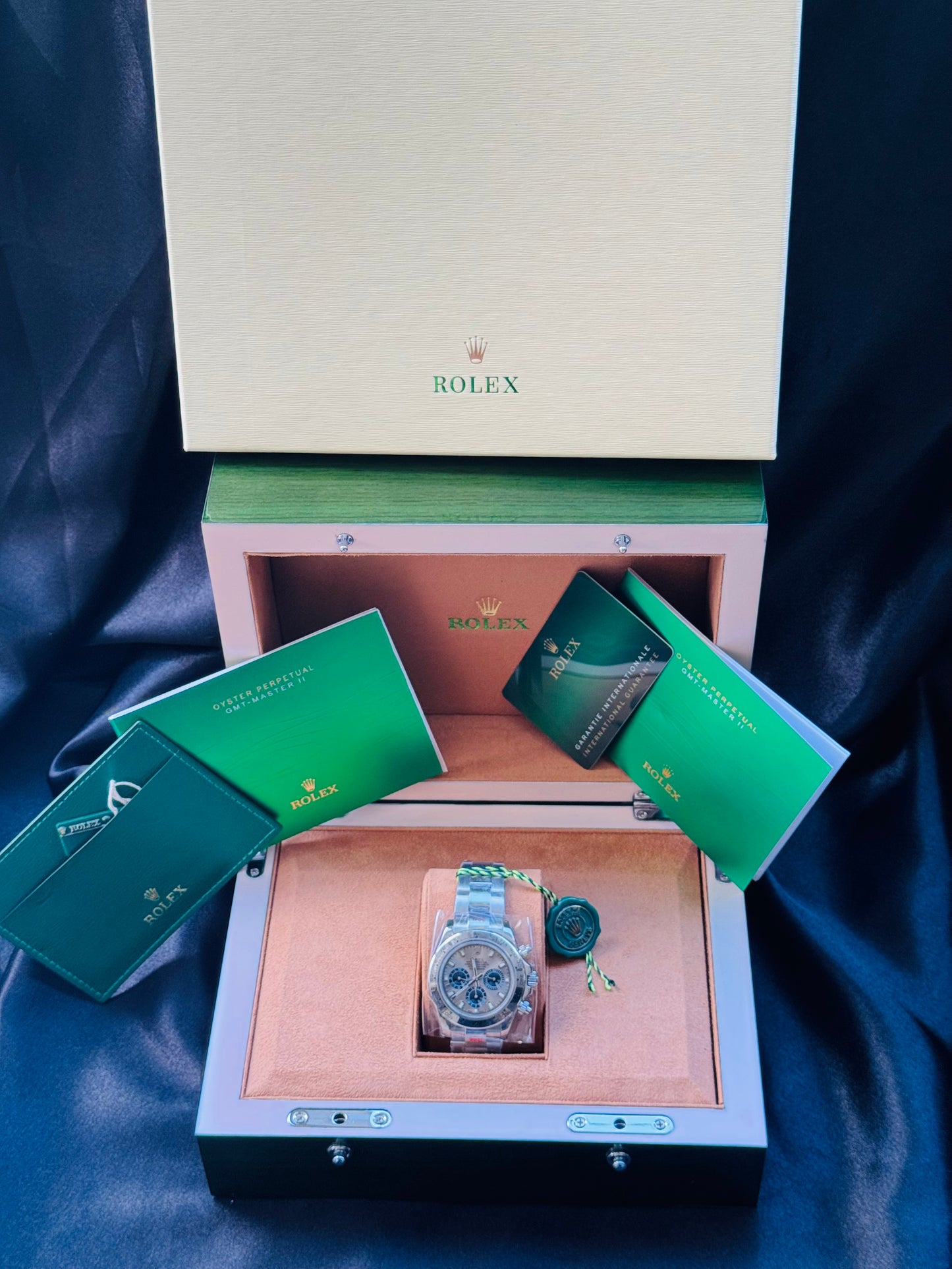 Hermoso Reloj DAYTONA Automático Mecánico Tono Oro Blanco-Máxima Elegancia!