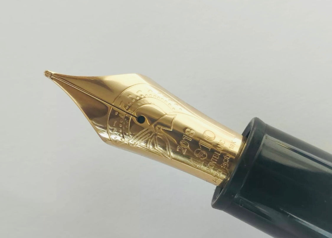 EDICIÓN LIMITADA PLUMA FUENTE MONT BLANC Writers Edition Homenaje a Homer Juego completo de pluma estilográfica con punta M INSPIRADO EN EL CABALLO DE TROYA!  Información por WhatsApp 99 81 92 84 65