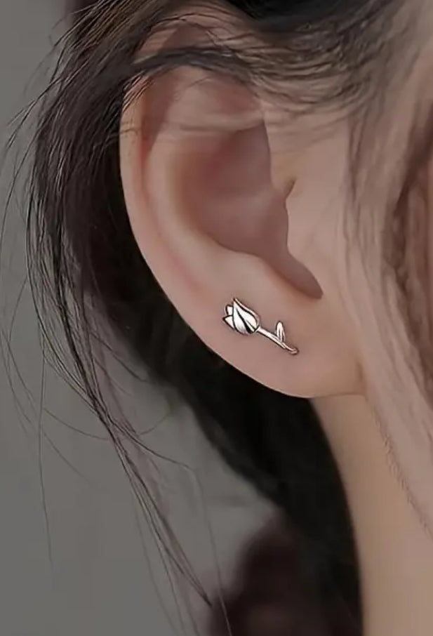 Hermosos Pendientes de Plata 925 Motivo Tulipán 🌷! Hipoalergenicos! Ideales para Regalo 🎁
