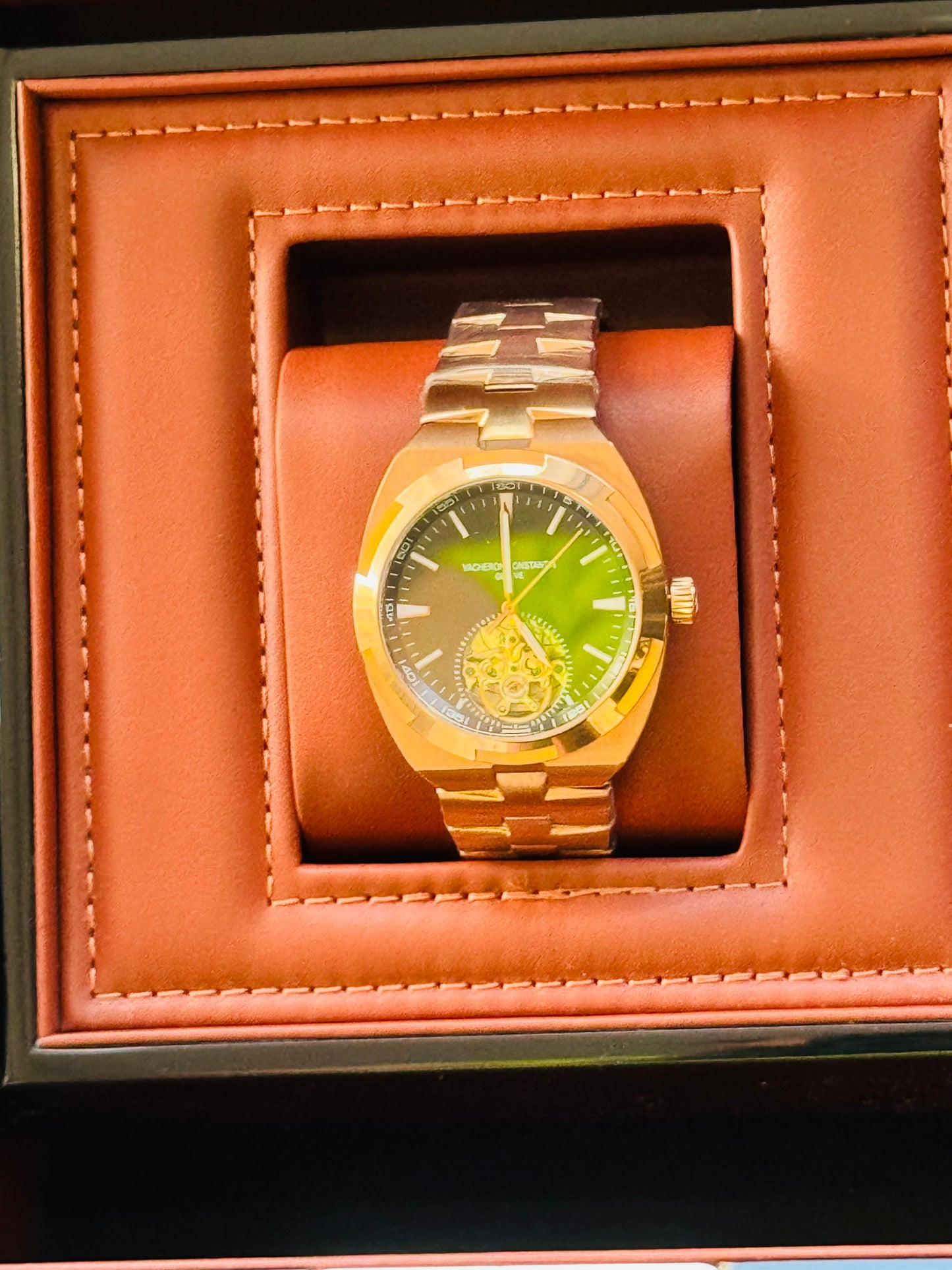 ELEGANTE Y SOFISTICADO DISEÑO RELOJ AUTOMÁTICO VACHERON CONSTANTINE