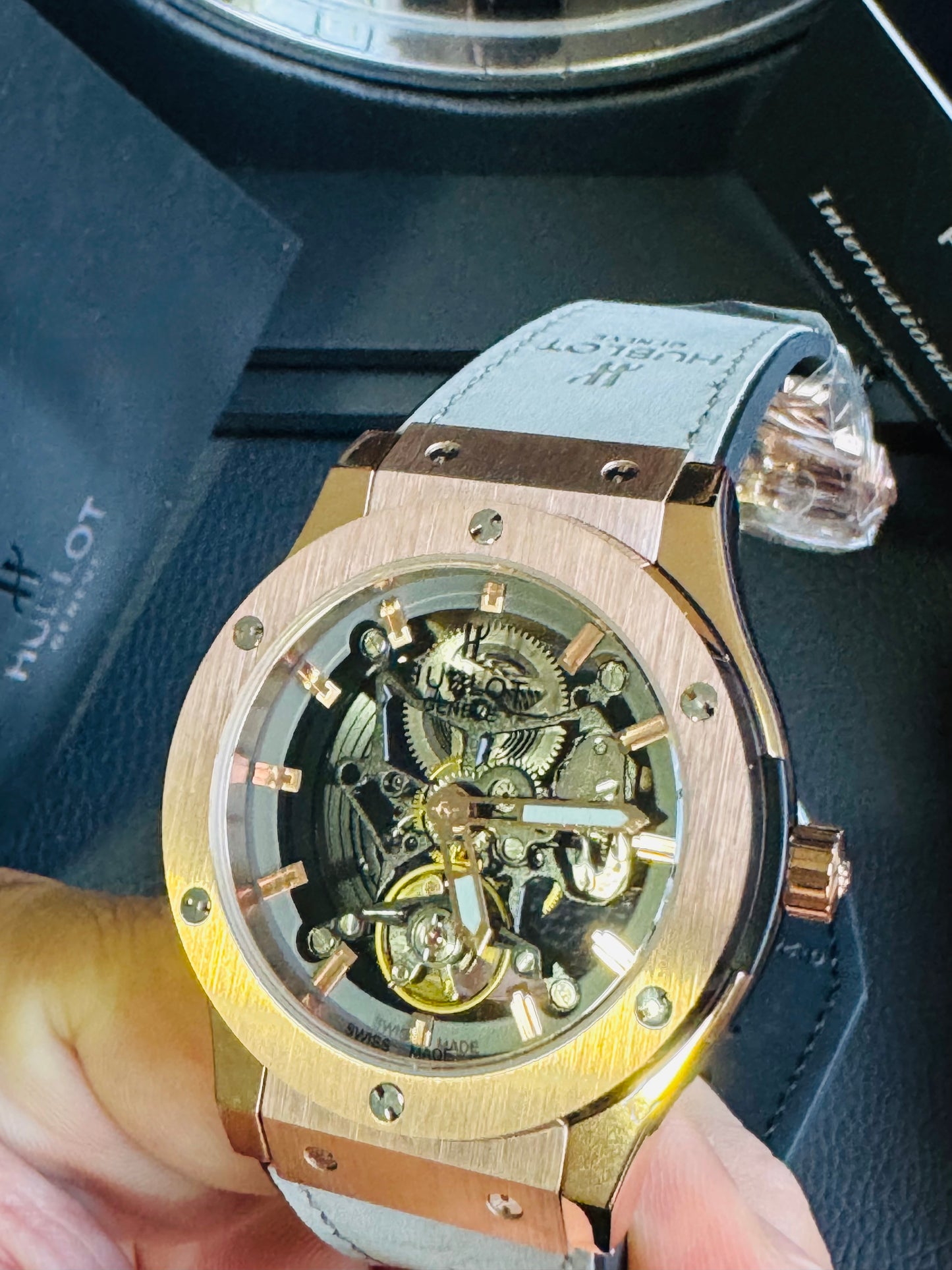 ESPECTACULAR RELOJ HUBLOT SKELETON AUTOMÁTICO MECÁNICO- CRISTAL ZAFIRO- ETC;