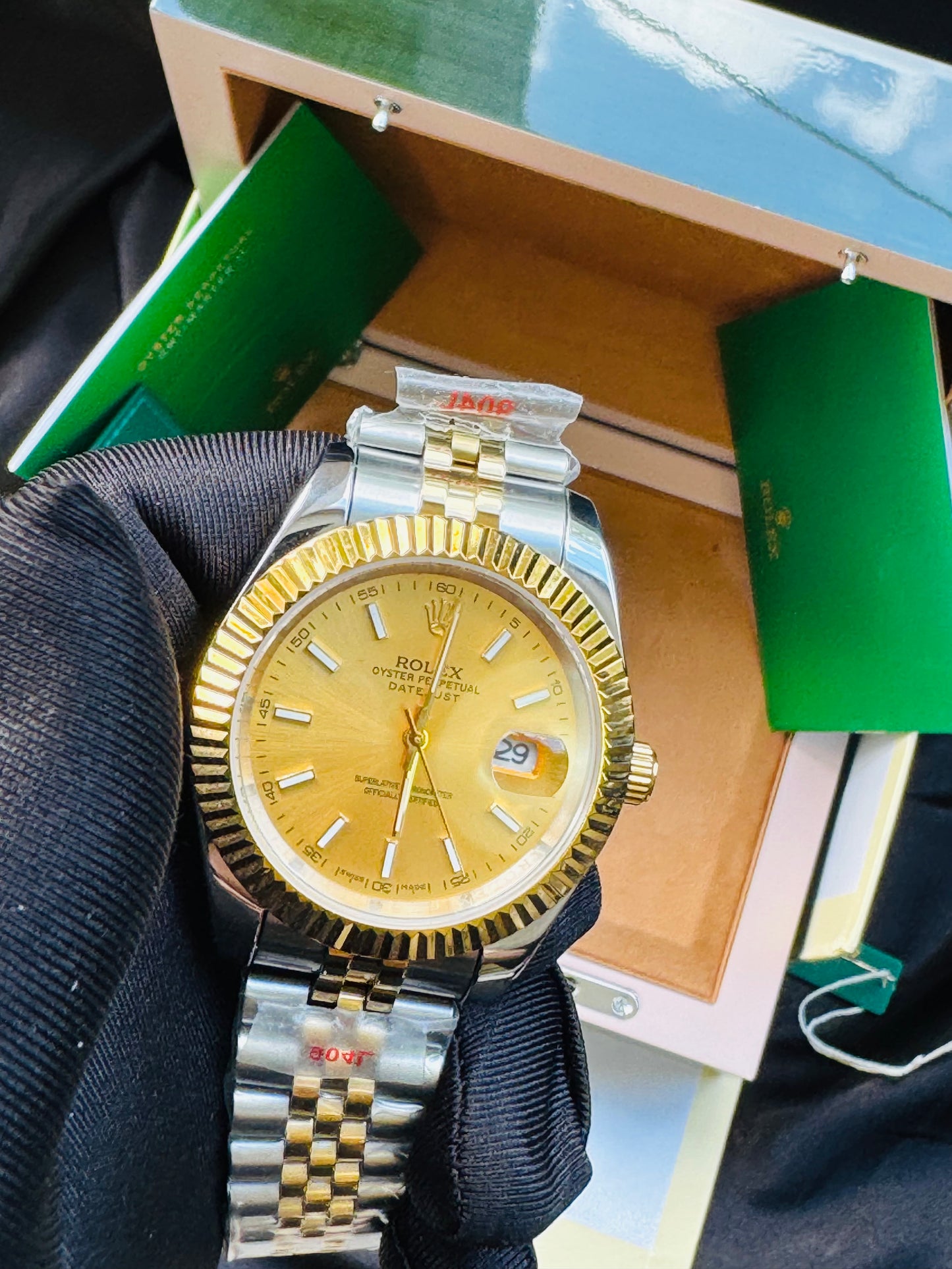 ELEGANTE RELOJ AUTOMÁTICO DATE JUST-OYSTER PERPETUAL ATEMPORAL