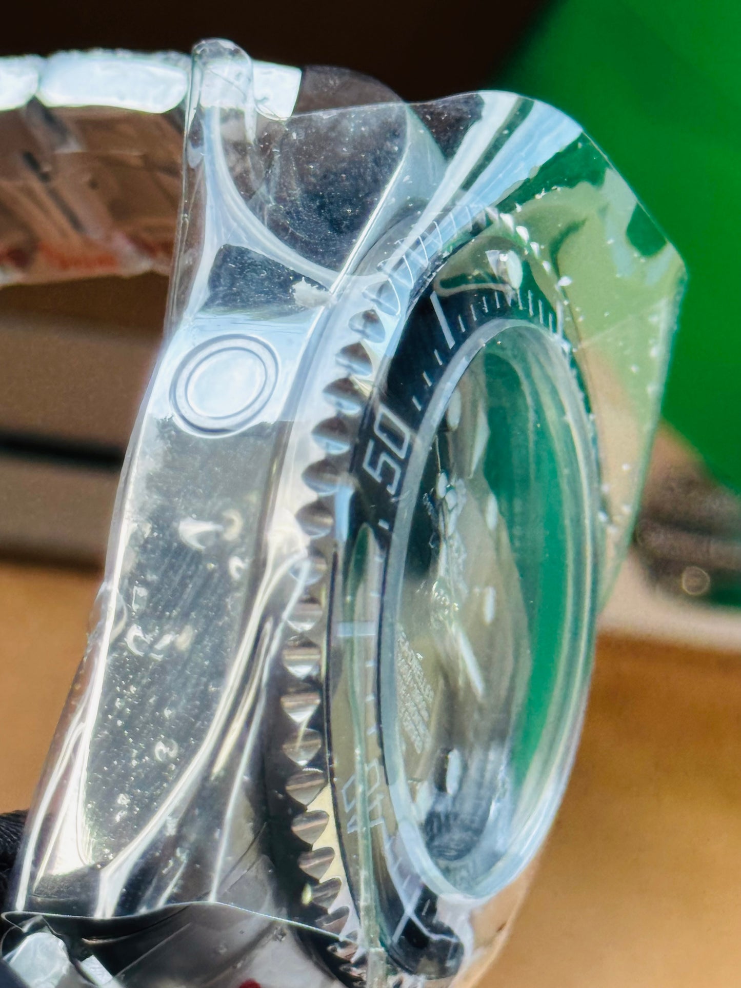 IMPRESIONANTE GRANDE Y PESADO RELOJ AUTOMÁTICO MECÁNICO OYSTER PERPETUAL DATE DEEP SEA-DWELLER- CON VÁLVULA DE ESCAPE DE GAS 💨 RIN LOCK SISTEM! 43mm. ESPECTACULAR RELOJ!