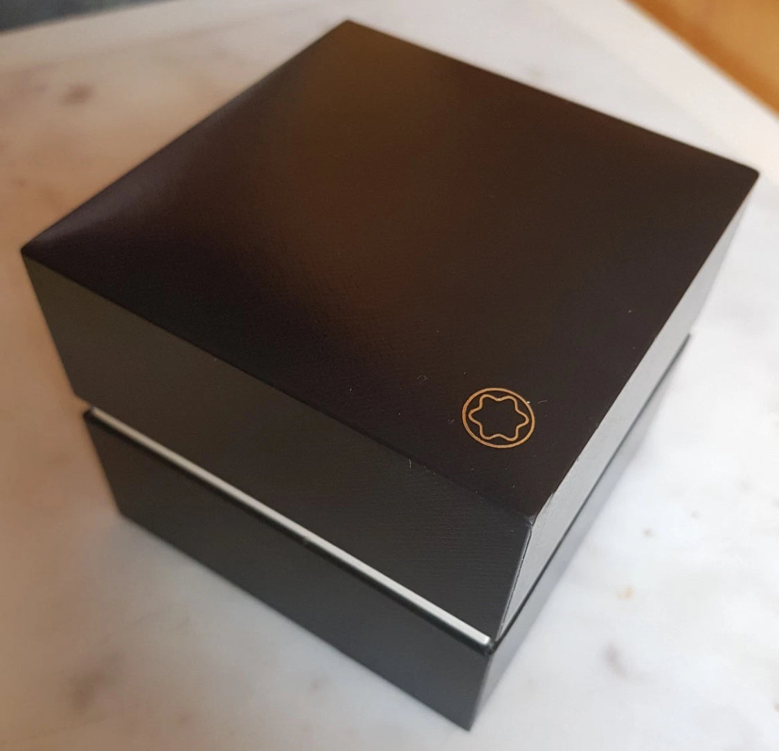 RELOJ MONT BLANC

-MEISTERSTUCK

AUTOMÁTICO MECÁNICO

CRISTAL ZAFIRO-

25 JOYAS

MÚLTIPLES COMPLICACIONES -

FECHADOR -

CRONÓMETRO -

CRONOGAFO-

FECHADOR-

CALENDARIO-

DIA DE LA SEMANA-

ETC -100%

ORIGINAL CAJA PAPELES