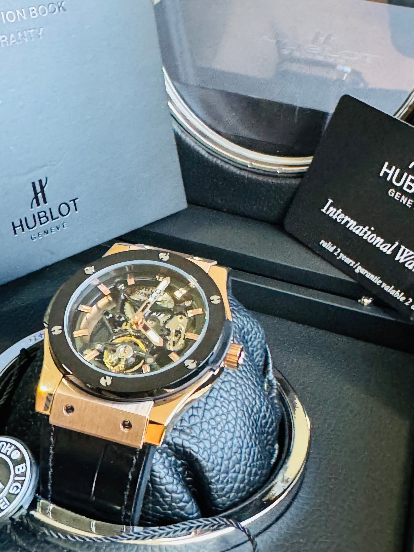 ESPECTACULAR RELOJ HUBLOT SKELETON AUTOMÁTICO MECÁNICO- CRISTAL ZAFIRO MÁXIMO LUJO!!!

PRECIO: A TRATAR 

VENTAS SOLO EN CANCÚN 

INFORMACION POR WhatsApp 99 81 92 84 65.

NO SE HACEN ENVÍOS 🚚