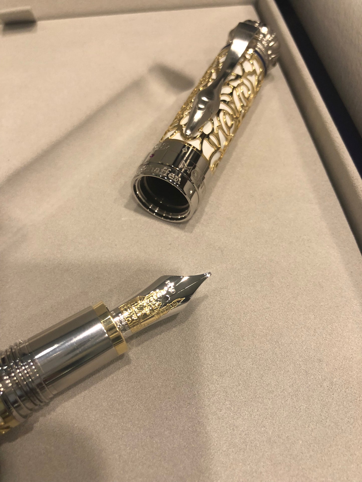 Única en México Pluma Fuente Ludwig II Oro Macizo 18K. Platino Marfil dé Mamut una Verdadera Obra de Arte Completamente Nueva y sin Entintar