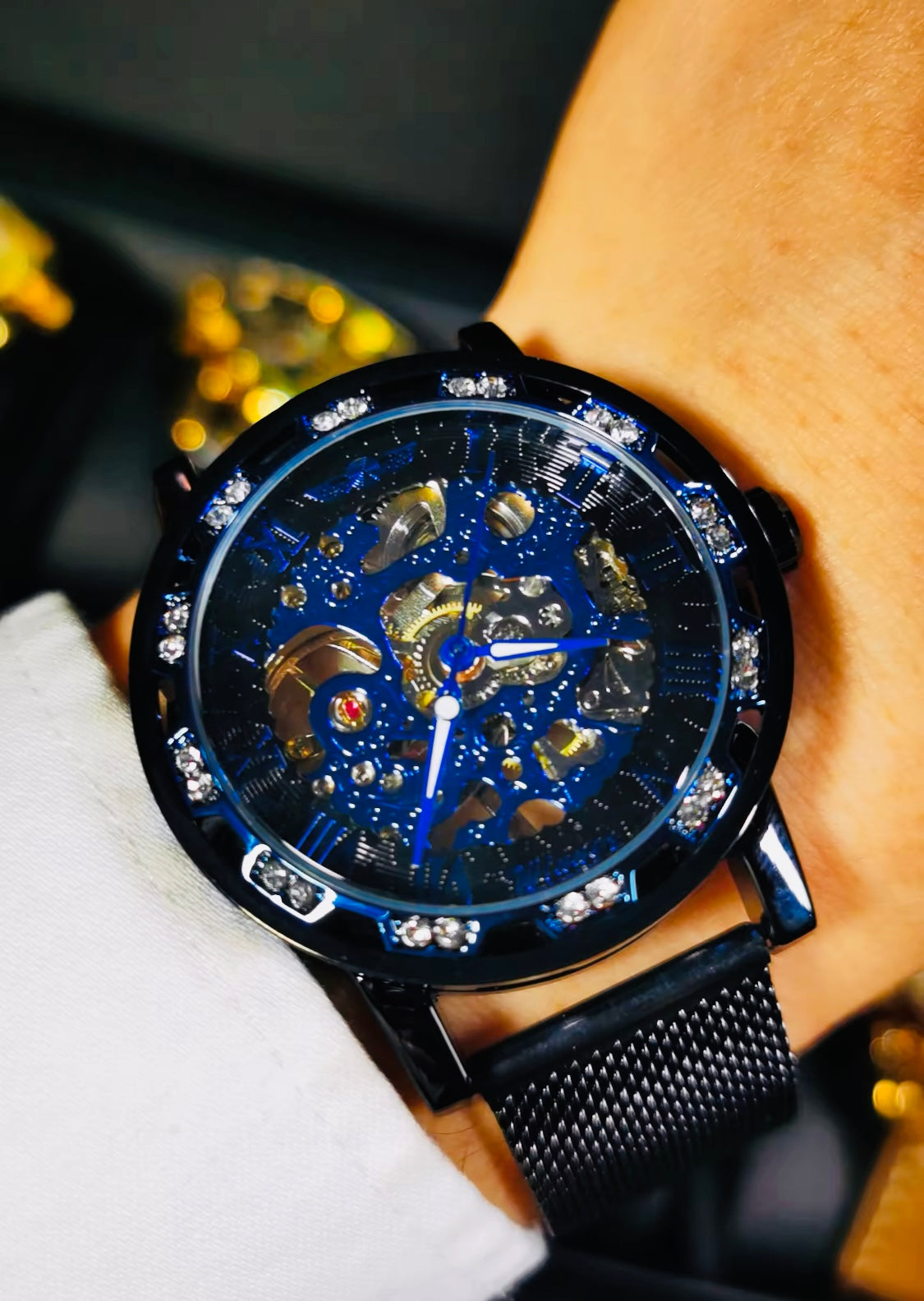 Reloj Automático Mecánico Skeleton Movimiento de Excelente Calidad y Diseño! 💯% Original - Azul 

información por WhatsApp 99 81 92 84 65
Nota: No se hacen Envíos 🚚 
Ventas solo en Cancún 
Nuestro Lema: No somos Números!
Atencion: Personalizada