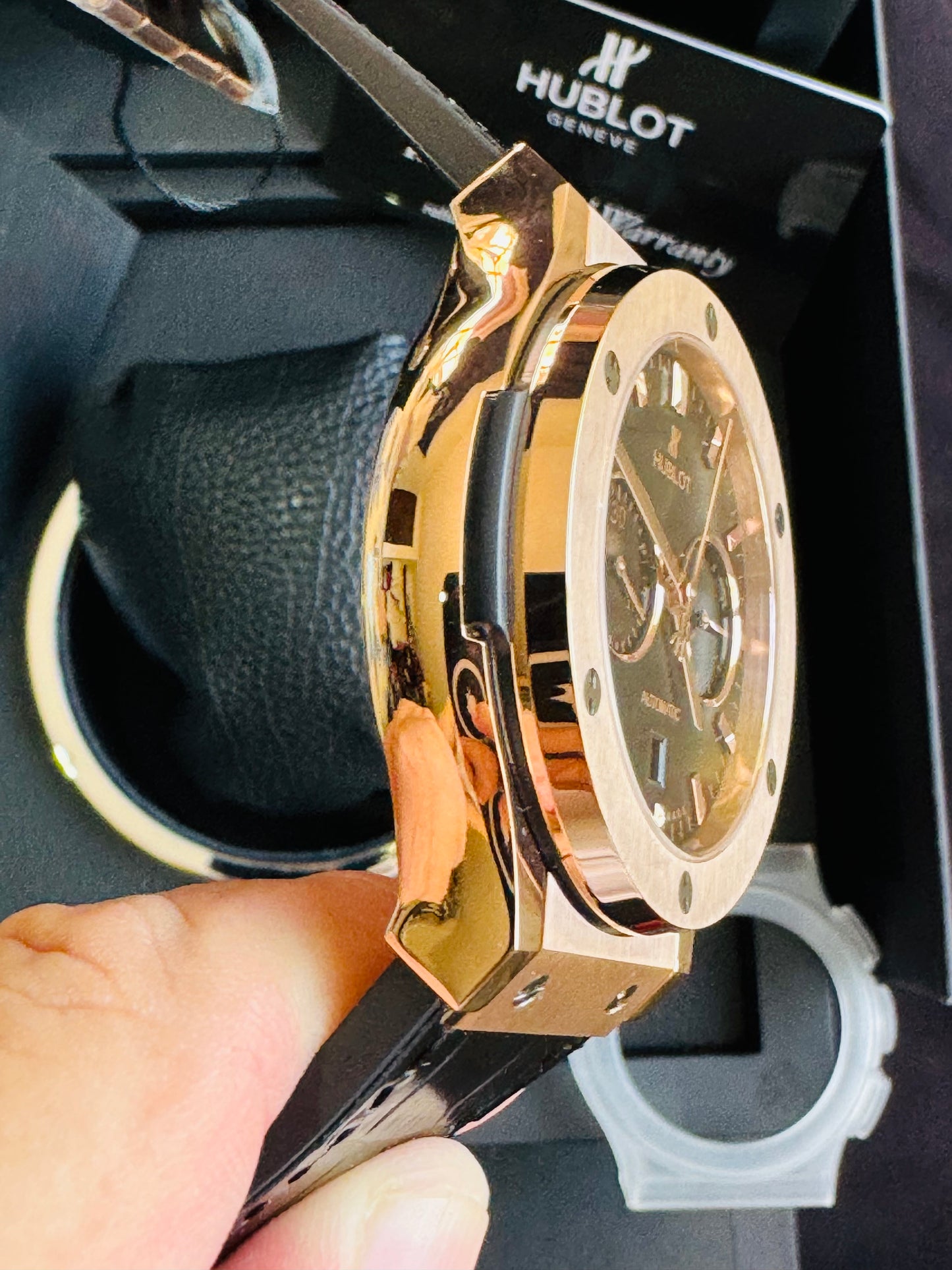 MÁXIMO LUJO RELOJ AUTOMÁTICO MECÁNICO HUBLOT - MÚLTIPLES COMPLICACIONES FUNCIONALES -CRISTAL ZAFIRO-21 JOYAS-MÁXIMA ELEGANCIA!!!