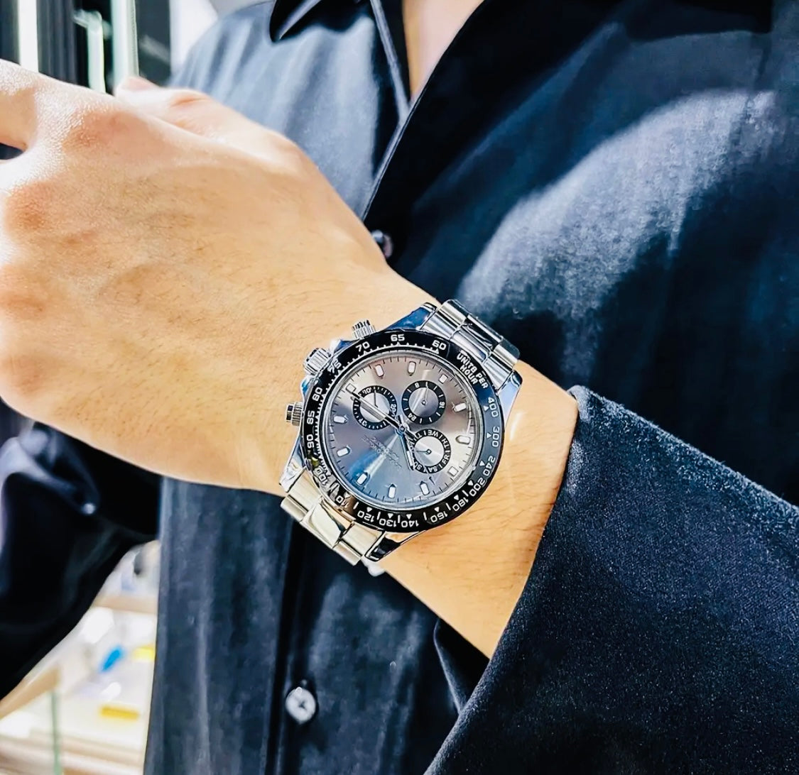 Hermoso Reloj Automático Mecánico Multifuncional Gran Calidad y Diseño 💯% Original Disponible en Carátula Gris y Negra!
