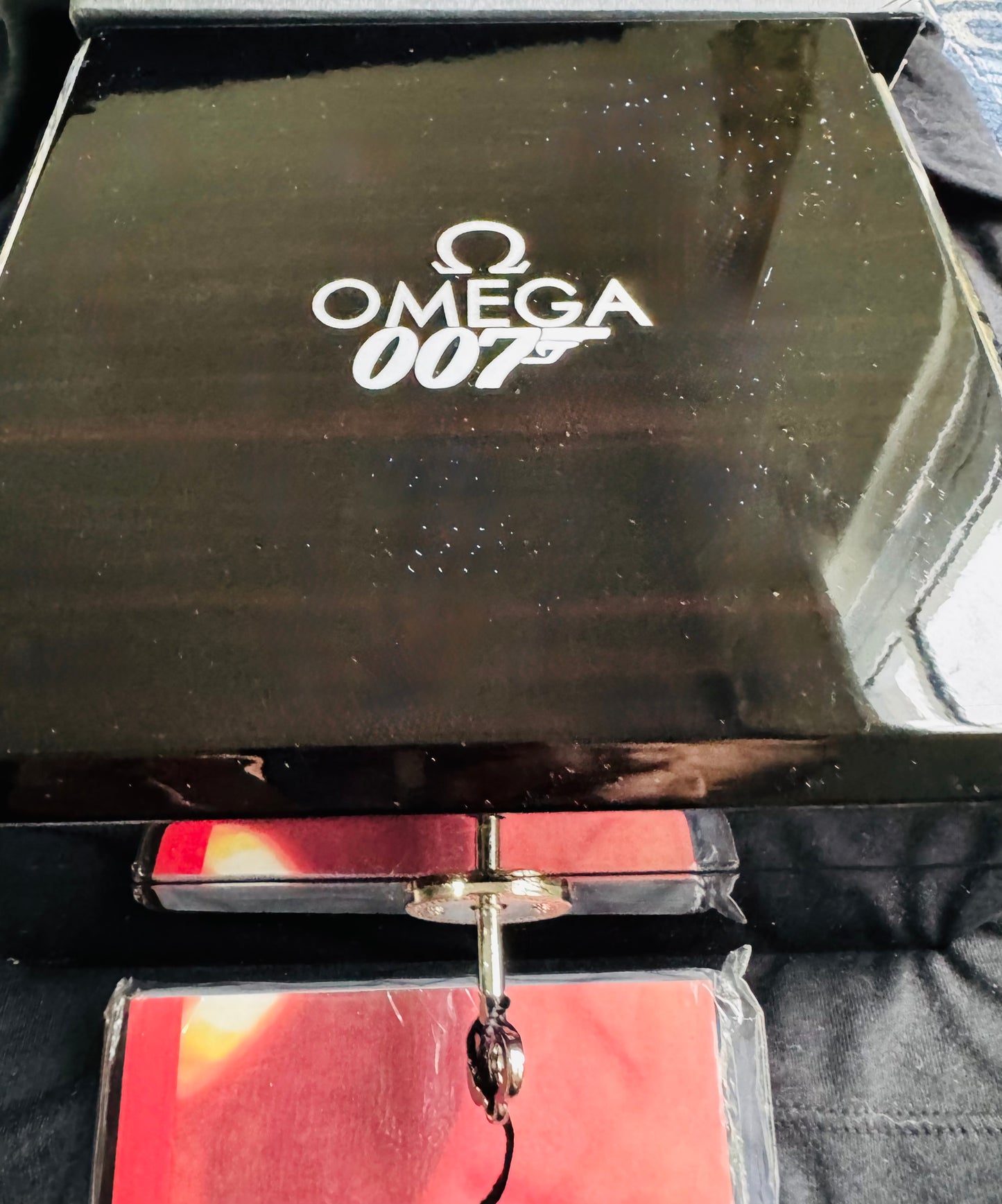 AUDAZ Y VERSÁTIL DISEÑO JAMES BOND 007-OMEGA AUTOMÁTICO SEA MASTER! FECHADOR-LUMINOSO-CRISTAL ZAFIRO-BISEL GIRATORIO ETC