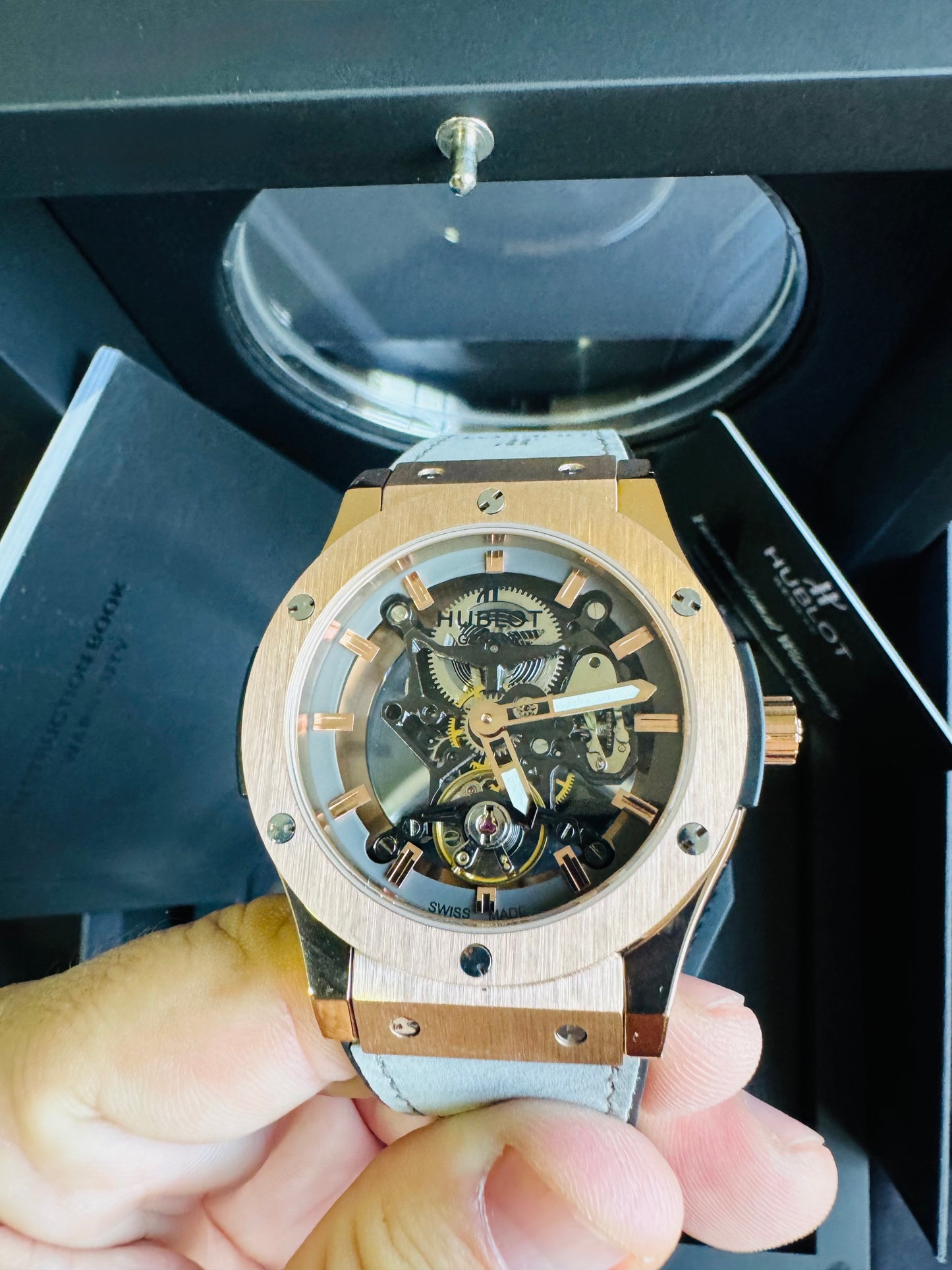 ESPECTACULAR RELOJ HUBLOT SKELETON AUTOMÁTICO MECÁNICO- CRISTAL ZAFIRO- ETC;