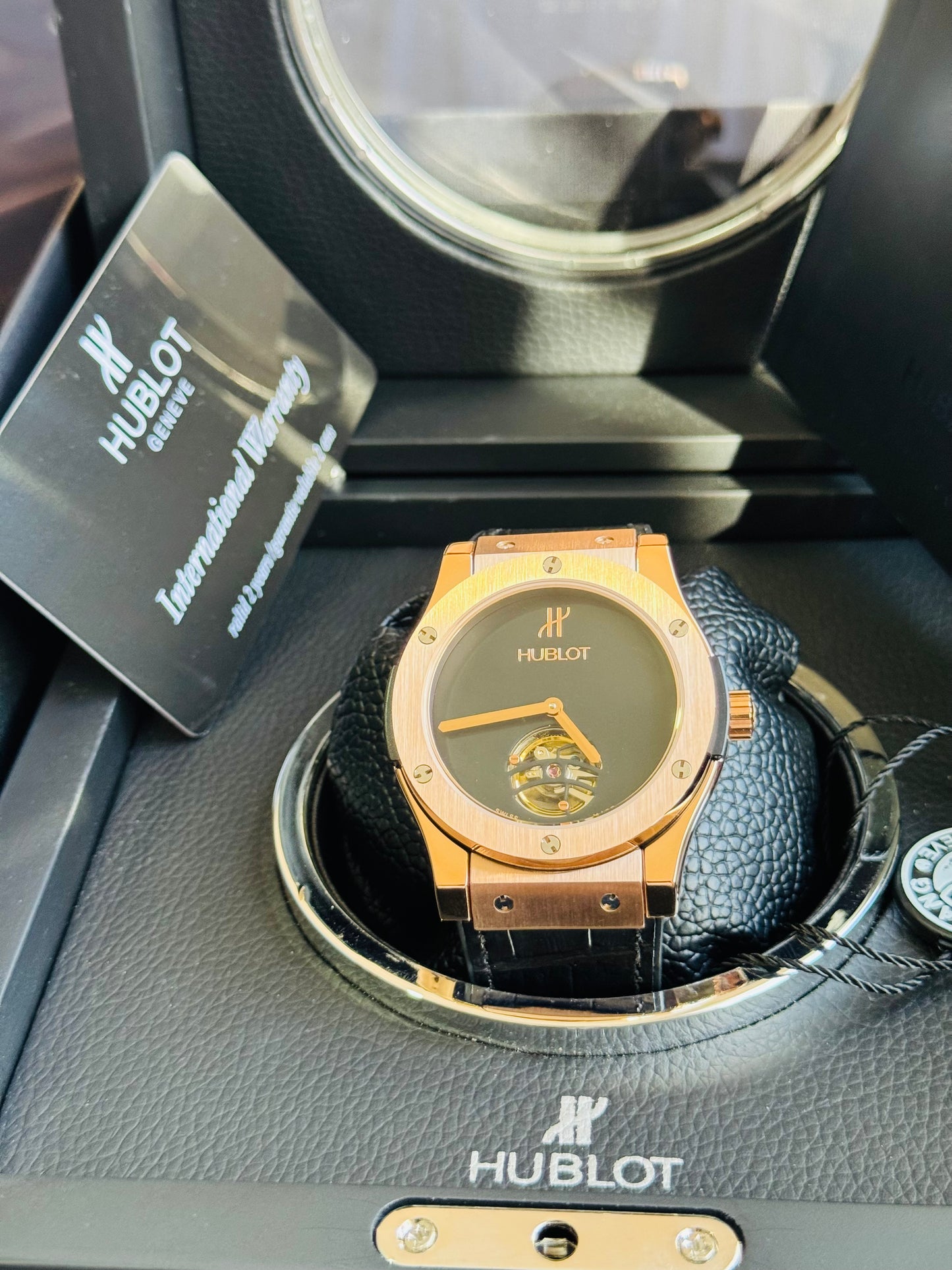 IMPRESIONANTE RELOJ AUTOMÁTICO MECÁNICO HUBLOT TOURBILLON- CRISTAL ZAFIRO-21 JOYAS-MÁXIMA ELEGANCIA!!!

PRECIO: A TRATAR

INFORMACION WHATSAPP 99 81 92 84 65

NO SE HACEN ENVÍOS 🚚