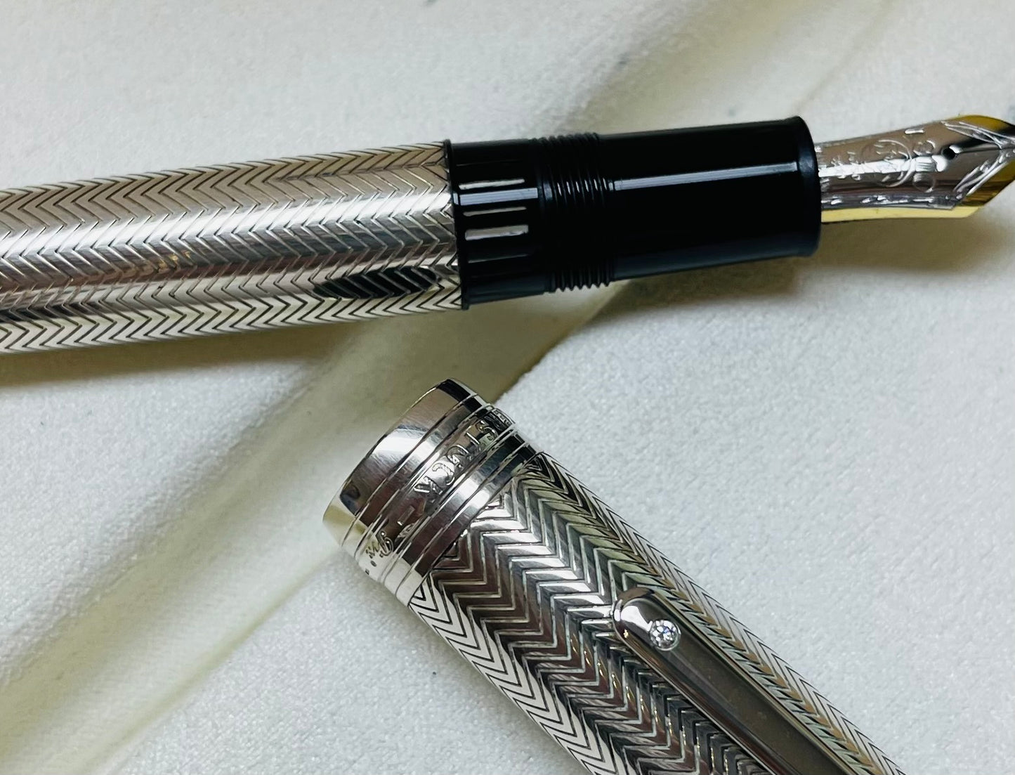 HERMOSA PLUMA FUENTE DE PLATA DE LEY 925 MACIZA CON DIAMANTE 💎 MAISTERSTUCK SOLD OUT HACE MUCHO TIEMPO ⏱️ DIFÍCIL DE CONSEGUIR