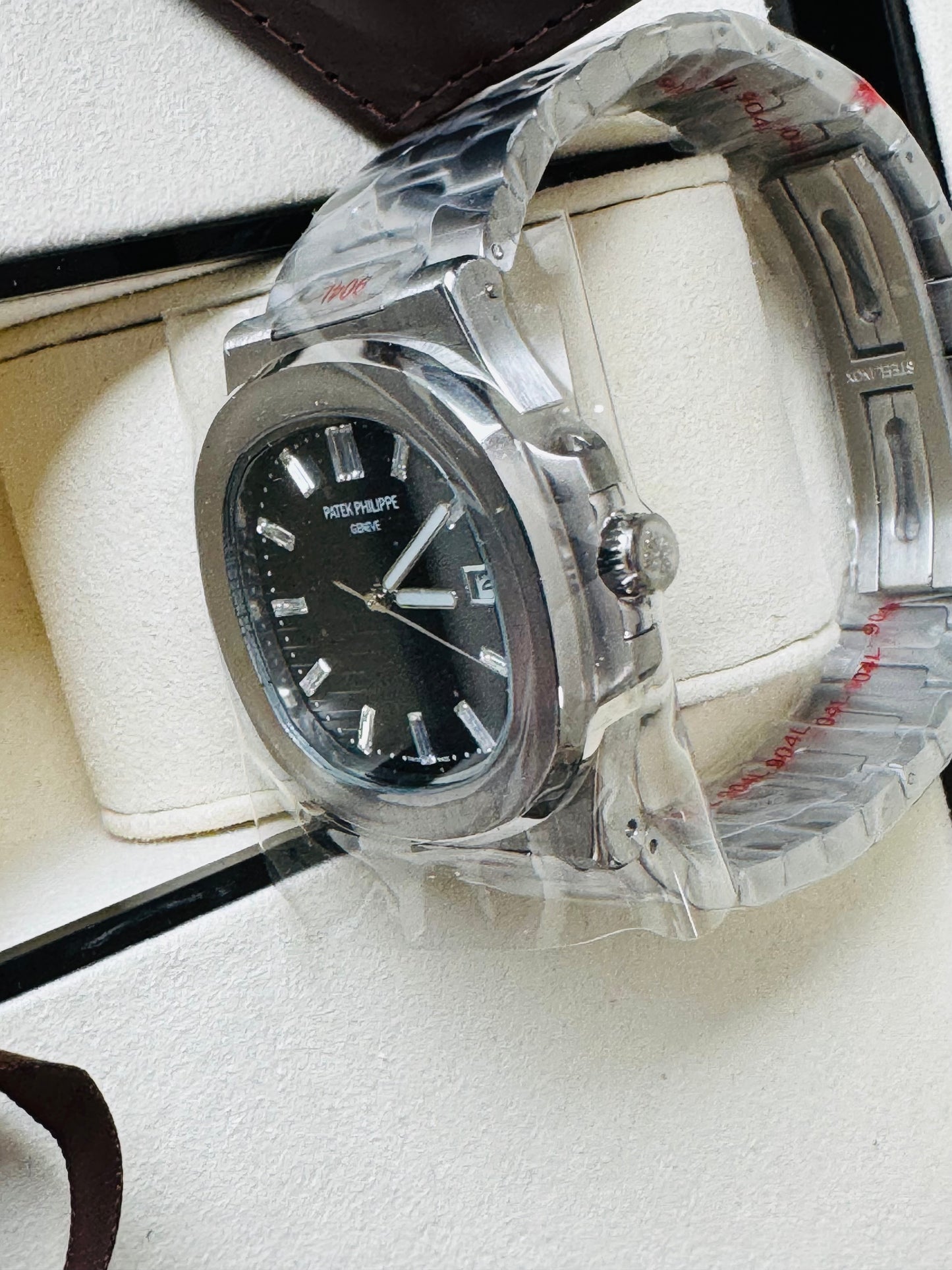 Máximo Lujo Reloj Automático Mecánico Patek P. Luminoso Fechador Favor de Pedir Información por WhatsApp al 99 81 92 84 65