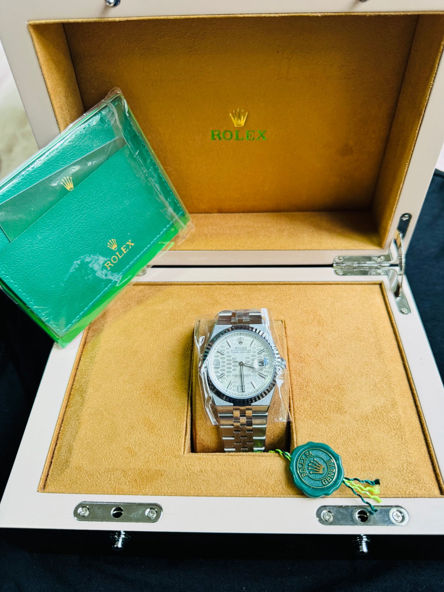 ÚNICO Y EXCLUSIVO RELOJ ROLEX OYSTER PERPETUAL LAND DWELLER- FECHADOR-39 JOYAS 💎 -CRISTAL ZAFIRO- ULTIMO MODELO Y DISEÑO! MÁXIMA ELEGANCIA!!!