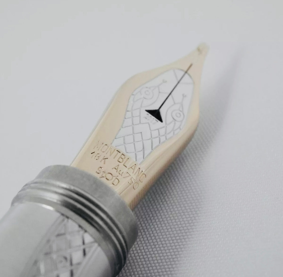 EXCLUSIVA PLUMA FUENTE 1906 - LÍMITED EDITION SERPENT- NOIR HERITAGE -