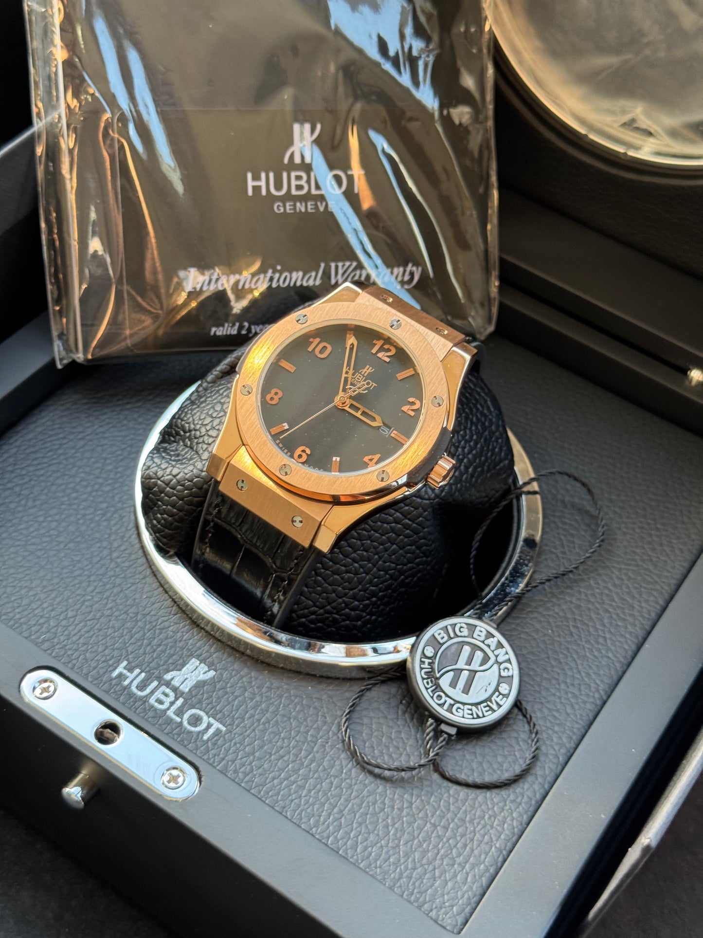 MÁXIMO LUJO RELOJ AUTOMÁTICO MECÁNICO HUBLOT - FECHADOR-CALIDAD Y DISEÑO!!!