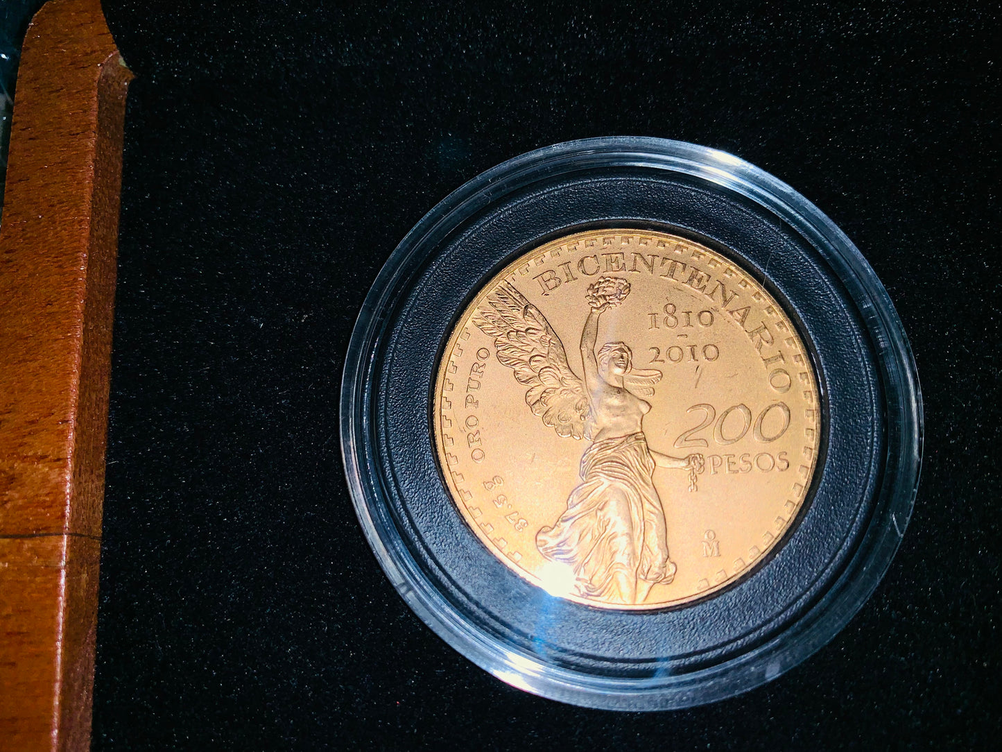 Exclusivo Bicentenario de Oro Puro 24K. Color Champágne Alto Valor Numismático