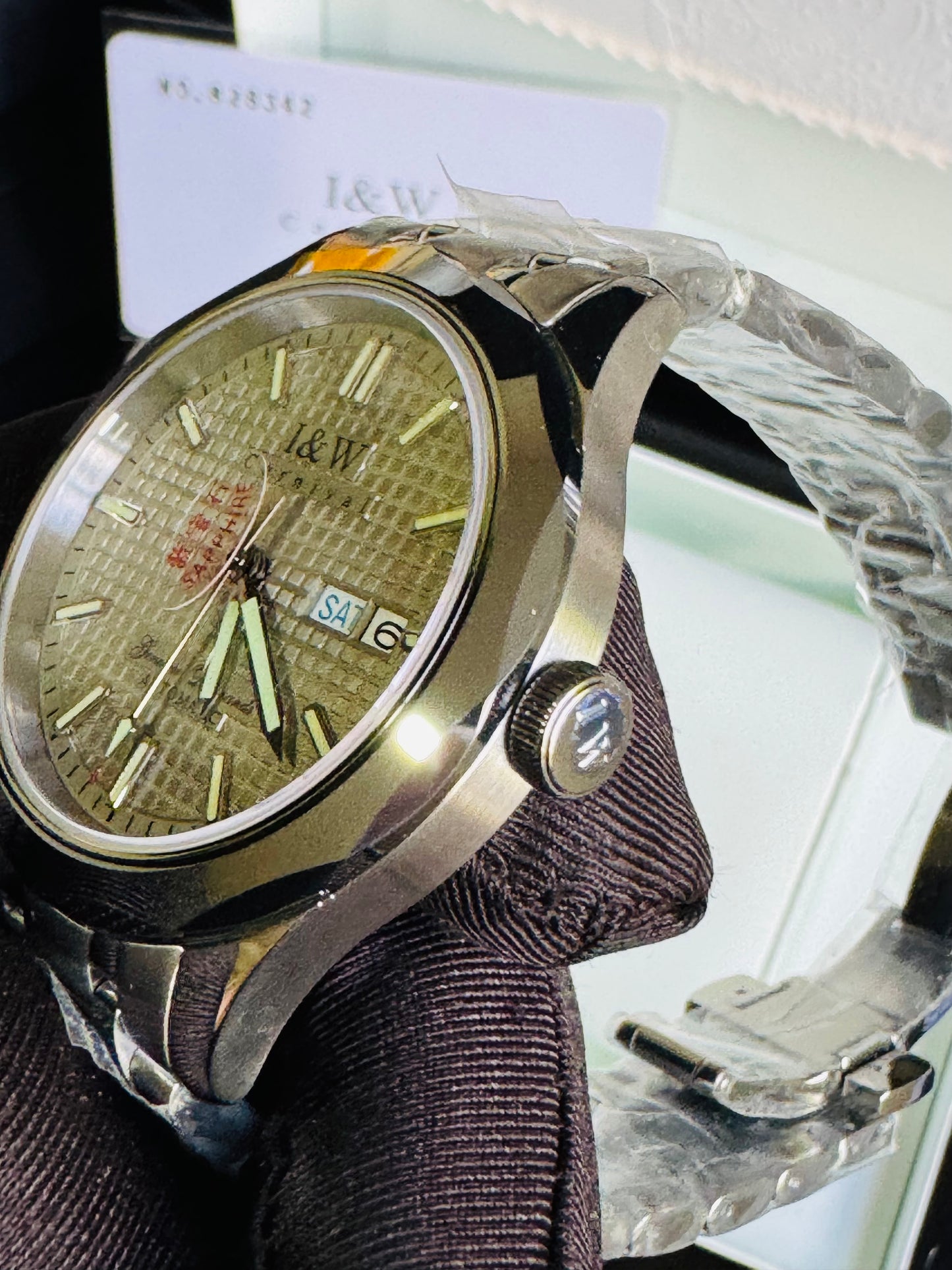 HERMOSO y ELEGANTE DISEÑO I&W AUTOMATICO- CRISTAL ZAFIRO-LUMINOSO-FECHADOR-DÍA DE LA SEMANA 💯% ORIGINAL