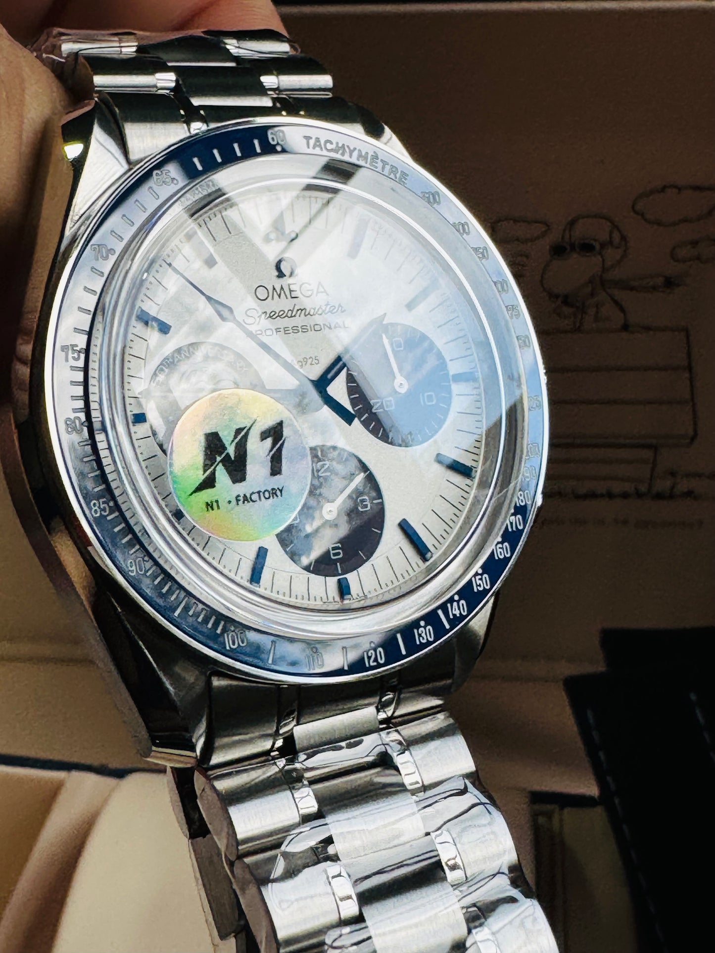 MÁXIMO LUJO!!! ESPECTACULAR DISEÑO OMEGA APOLLO XIlI- AUTOMÁTICO MECÁNICO-SPEED MASTER-PROFESSIONAL-EYES ON THE STARS- ORIGINAL MOVIMIENTO MECÁNICO TIERRA Y CÁPSULA ESPACIAL SNOOPY APOLLO XIII