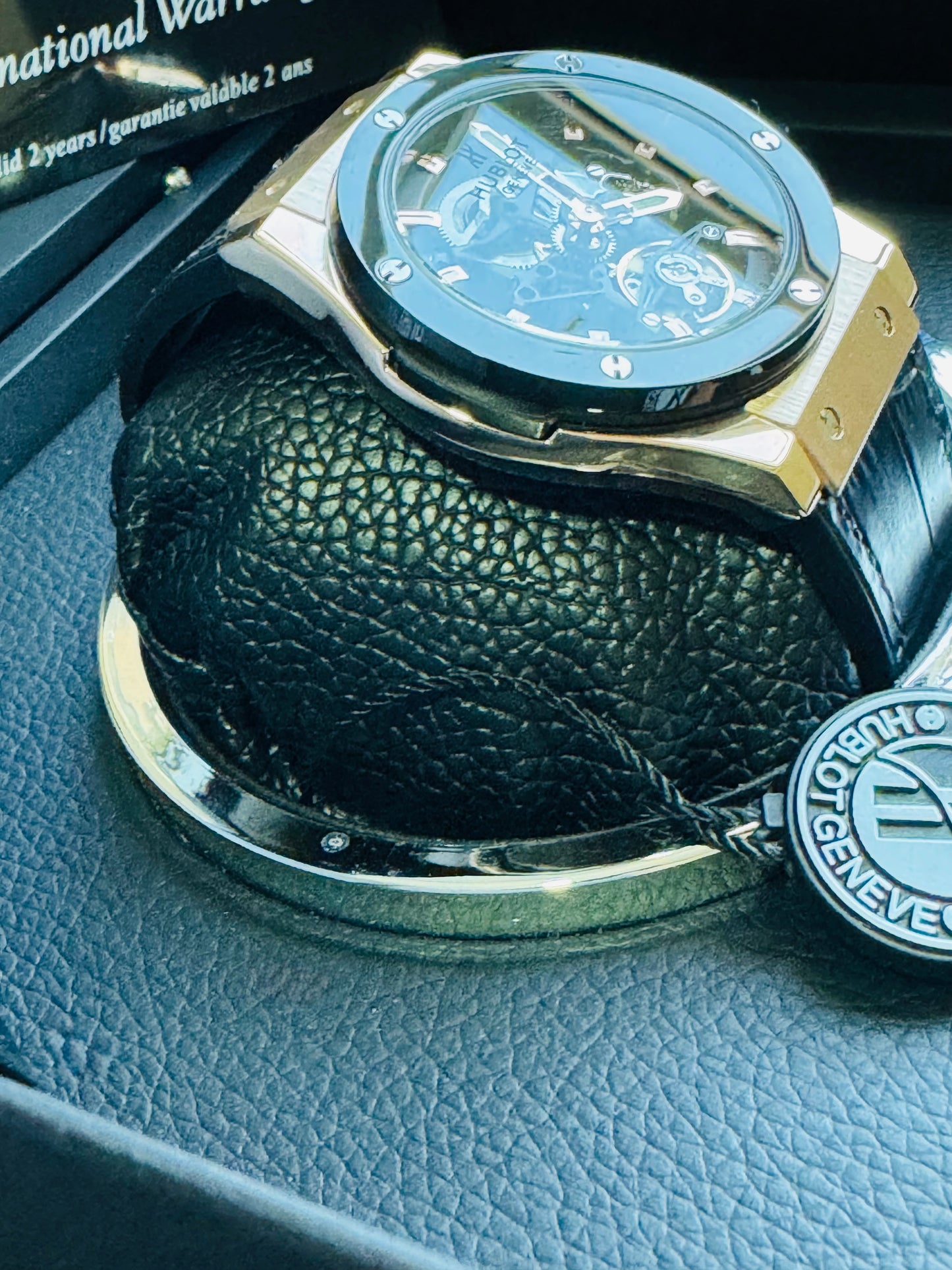 ESPECTACULAR RELOJ HUBLOT SKELETON AUTOMÁTICO MECÁNICO- CRISTAL ZAFIRO MÁXIMO LUJO!!!

PRECIO: A TRATAR 

VENTAS SOLO EN CANCÚN 

INFORMACION POR WhatsApp 99 81 92 84 65.

NO SE HACEN ENVÍOS 🚚