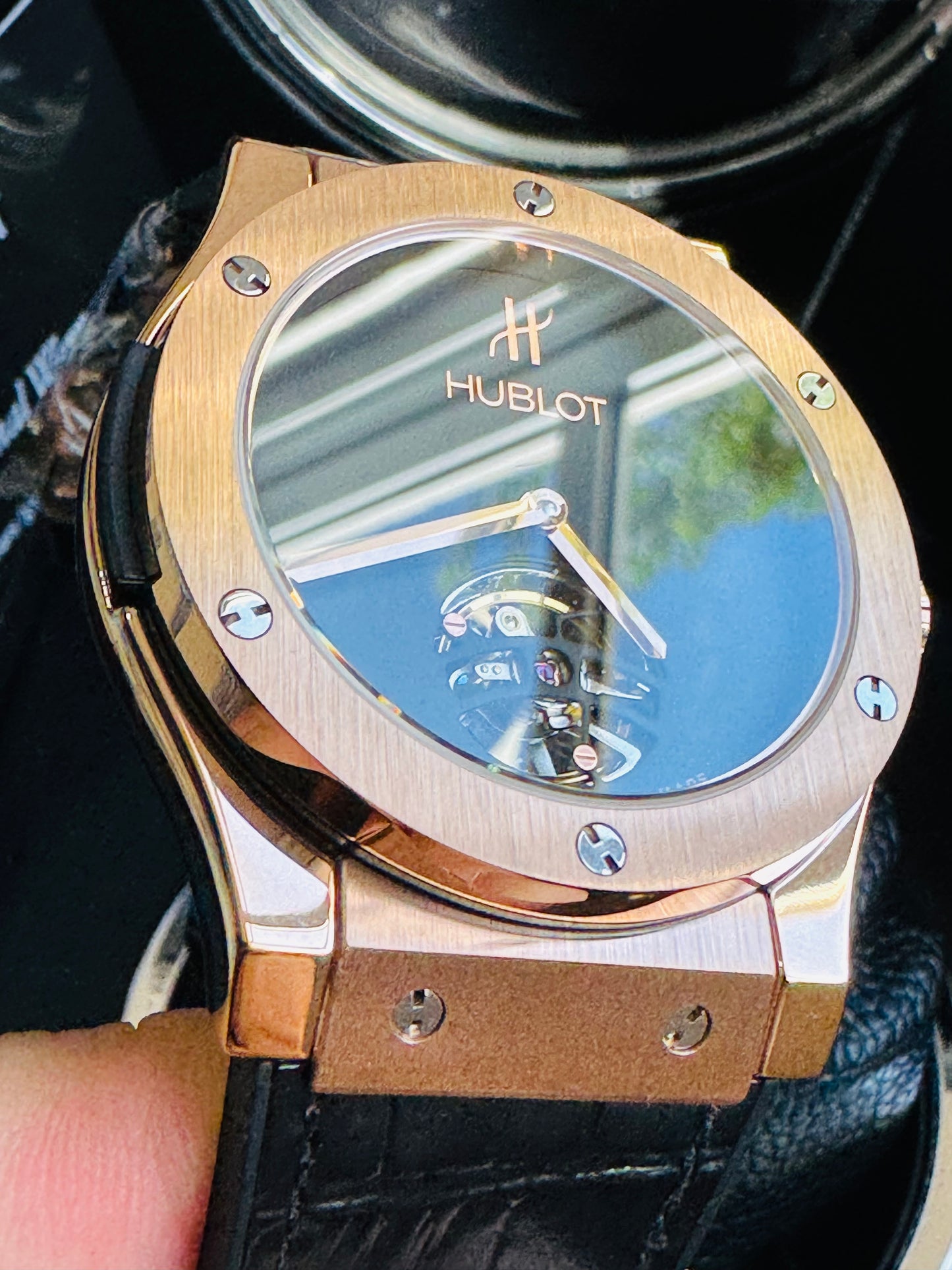 IMPRESIONANTE RELOJ AUTOMÁTICO MECÁNICO HUBLOT TOURBILLON- CRISTAL ZAFIRO-21 JOYAS-MÁXIMA ELEGANCIA!!!

PRECIO: A TRATAR

INFORMACION WHATSAPP 99 81 92 84 65

NO SE HACEN ENVÍOS 🚚