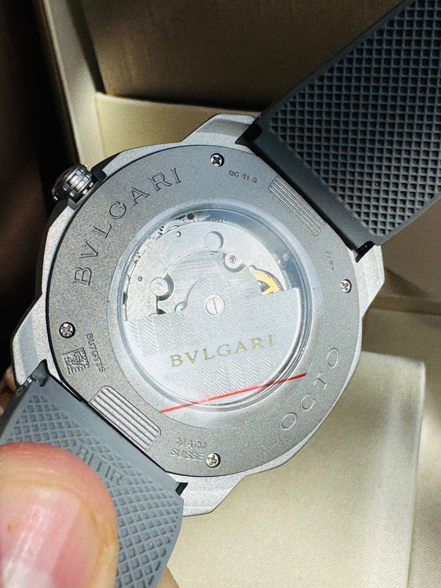 ELEGANTE RELOJ OCTO BVLGARI AUTOMÁTICO- 31 JOYAS 💎 CRISTAL ZAFIRO- FECHADOR-DISEÑO NUEVO!!!