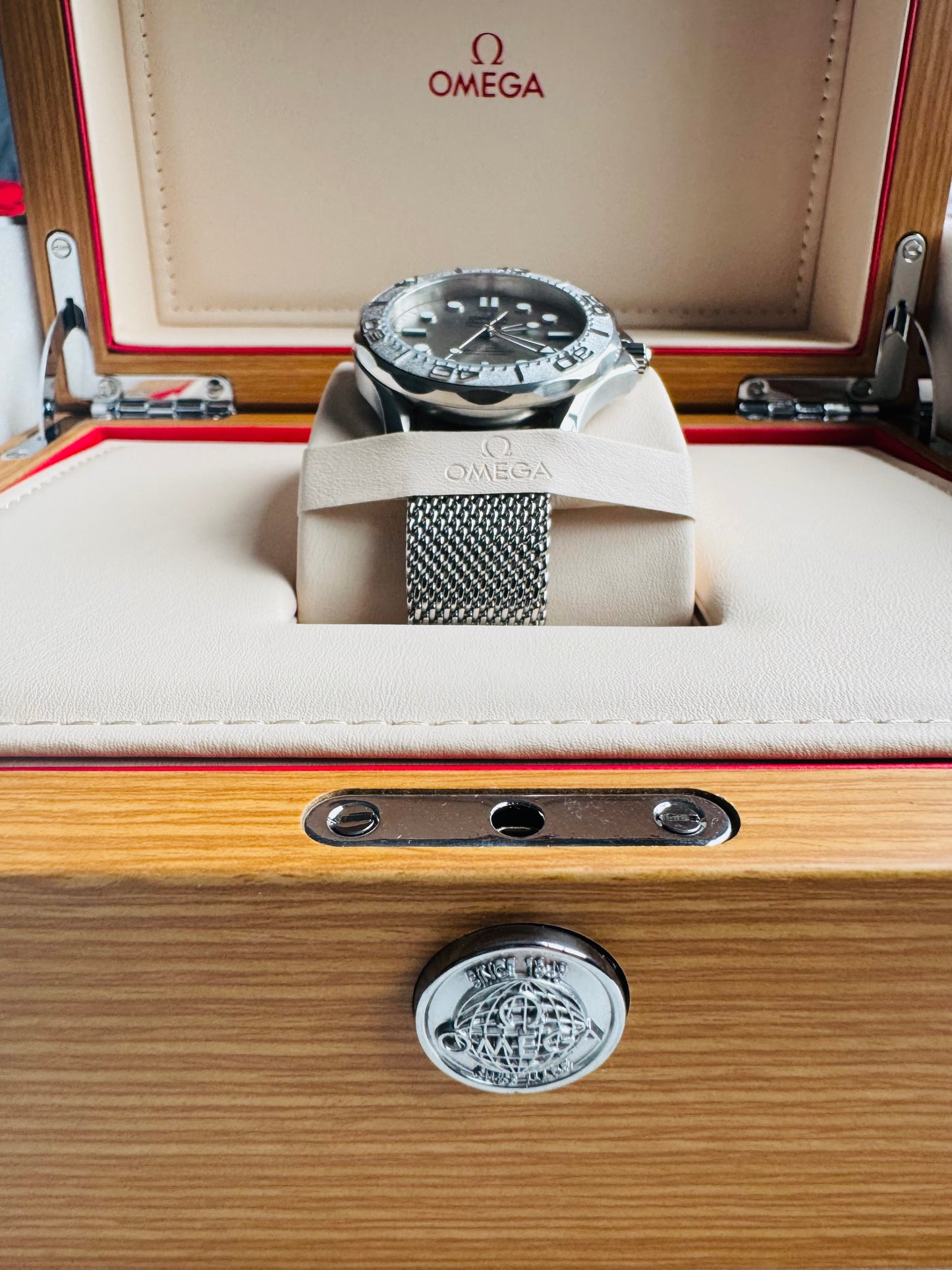 HERMOSO RELOJ AUTOMÁTICO MECÁNICO OMEGA SEAMASTER ACABADO DIAMANTADO