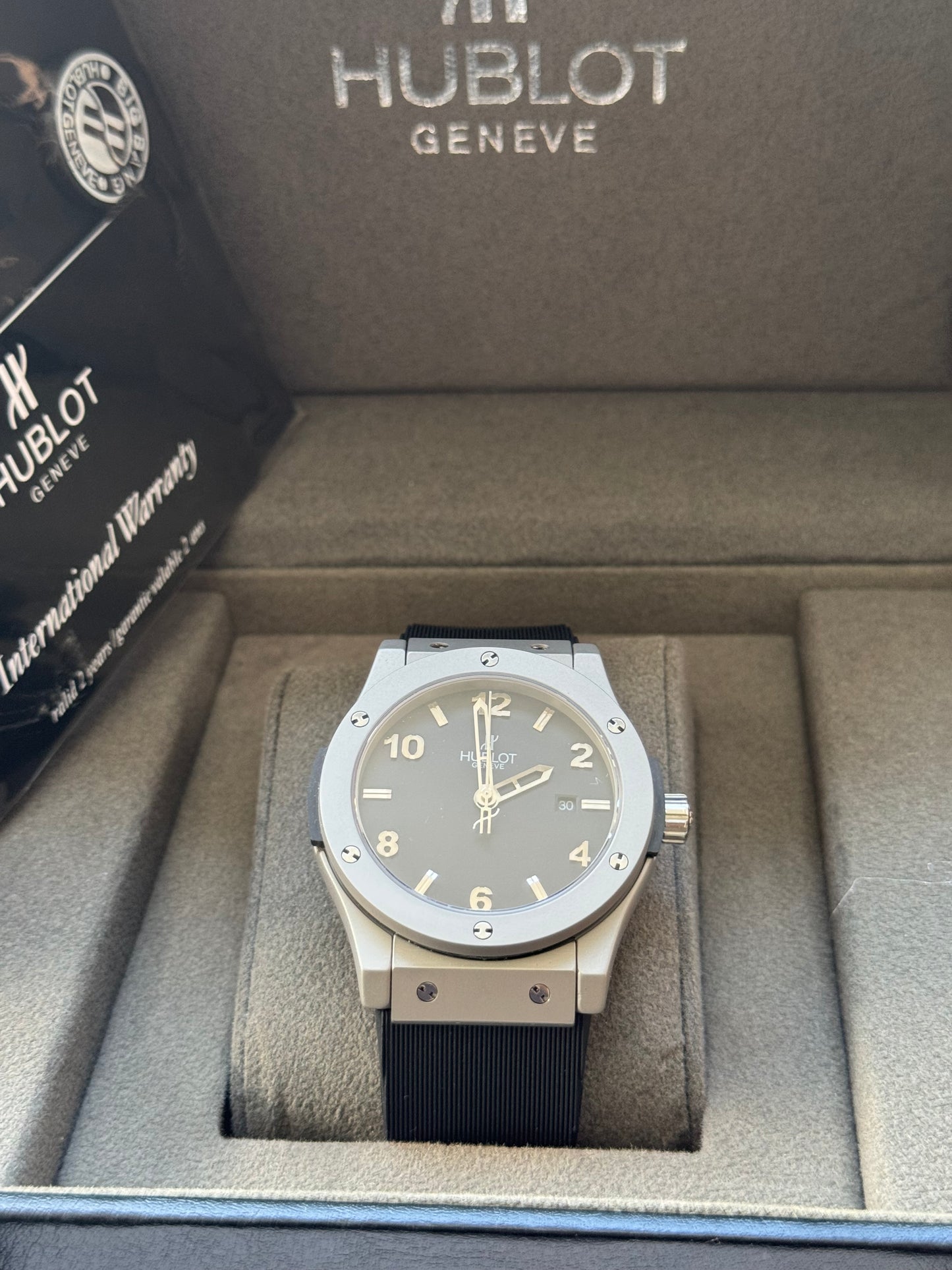 ELEGANTE Y SOFISTICADO DISEÑO RELOJ AUTOMÁTICO MECÁNICO HUBLOT EDICIÓN ESPECIAL CLÁSSIC FUSION