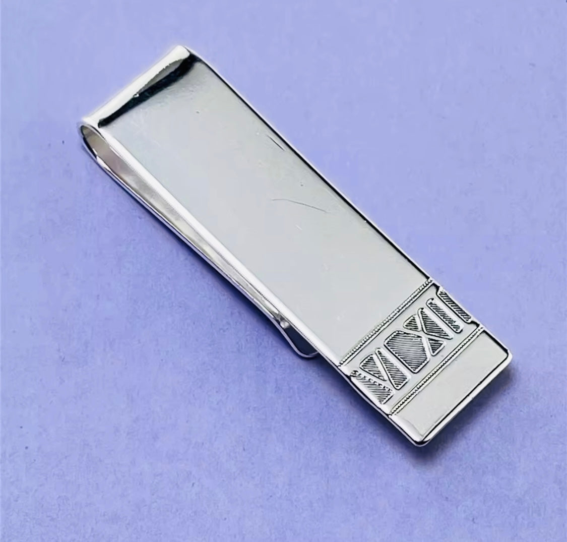 Elegante Billetera de Plata Ley 925 con Patrón Romano Buen Gusto y Estilo.
