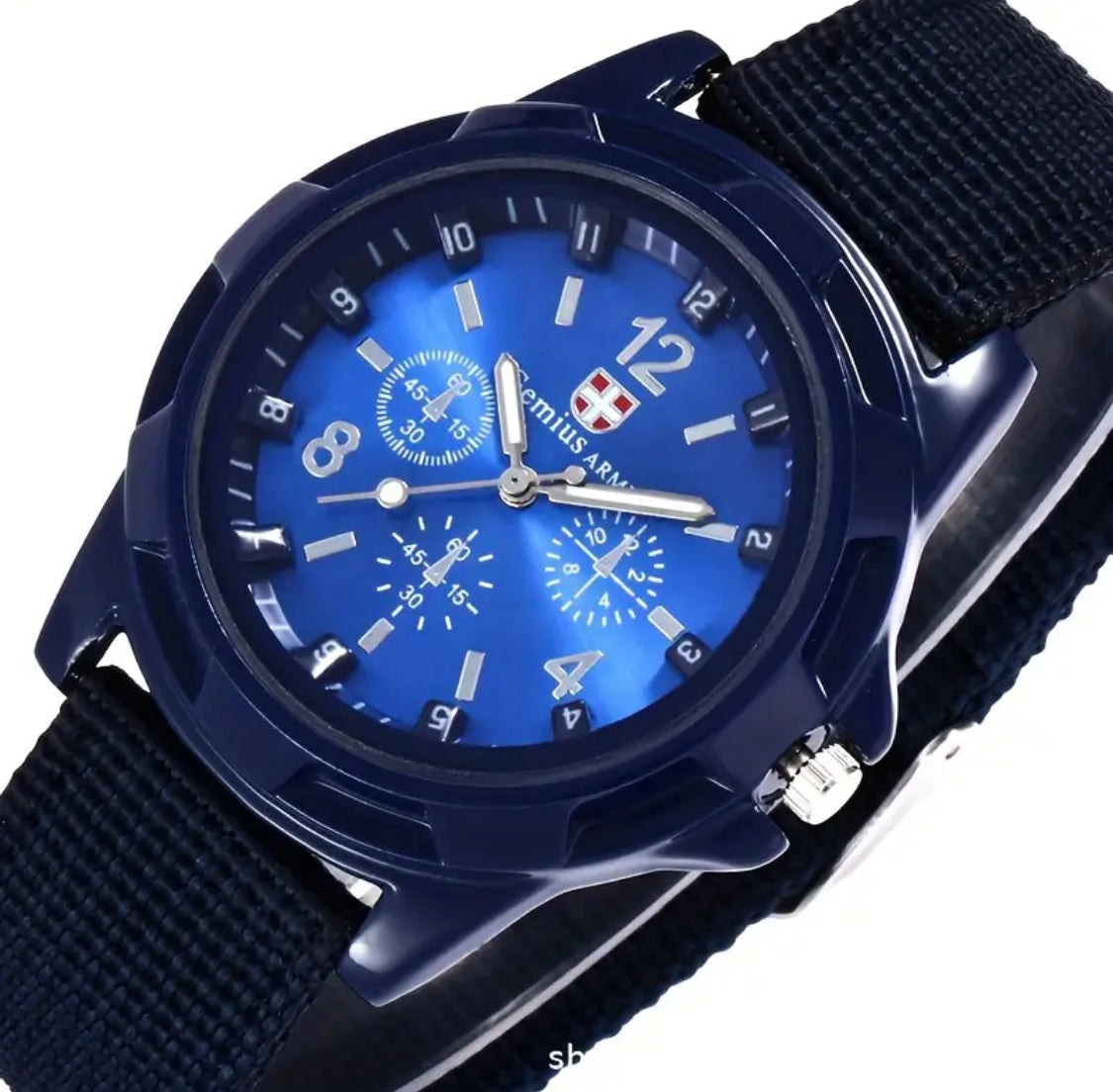 Reloj de pulsera deportivo casual para hombres con correa de nailon, elección ideal para regalo 🎁 

NOTA:

No se hacen envíos 🚚  📦 💨!

Las Ventas son solo en Cancún

Nuestro Lema: No somos Números!