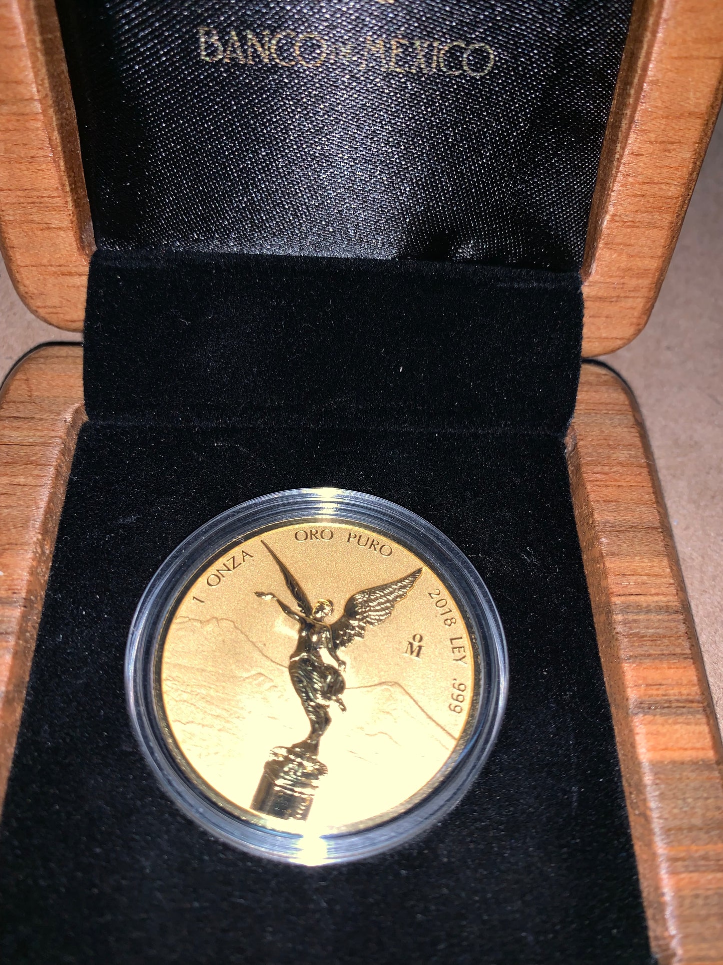 Increíble y Extremadamente Rara Onza de Oro 24k .999 “Primera Edición” -2018 para Acabado Mate Brillo-