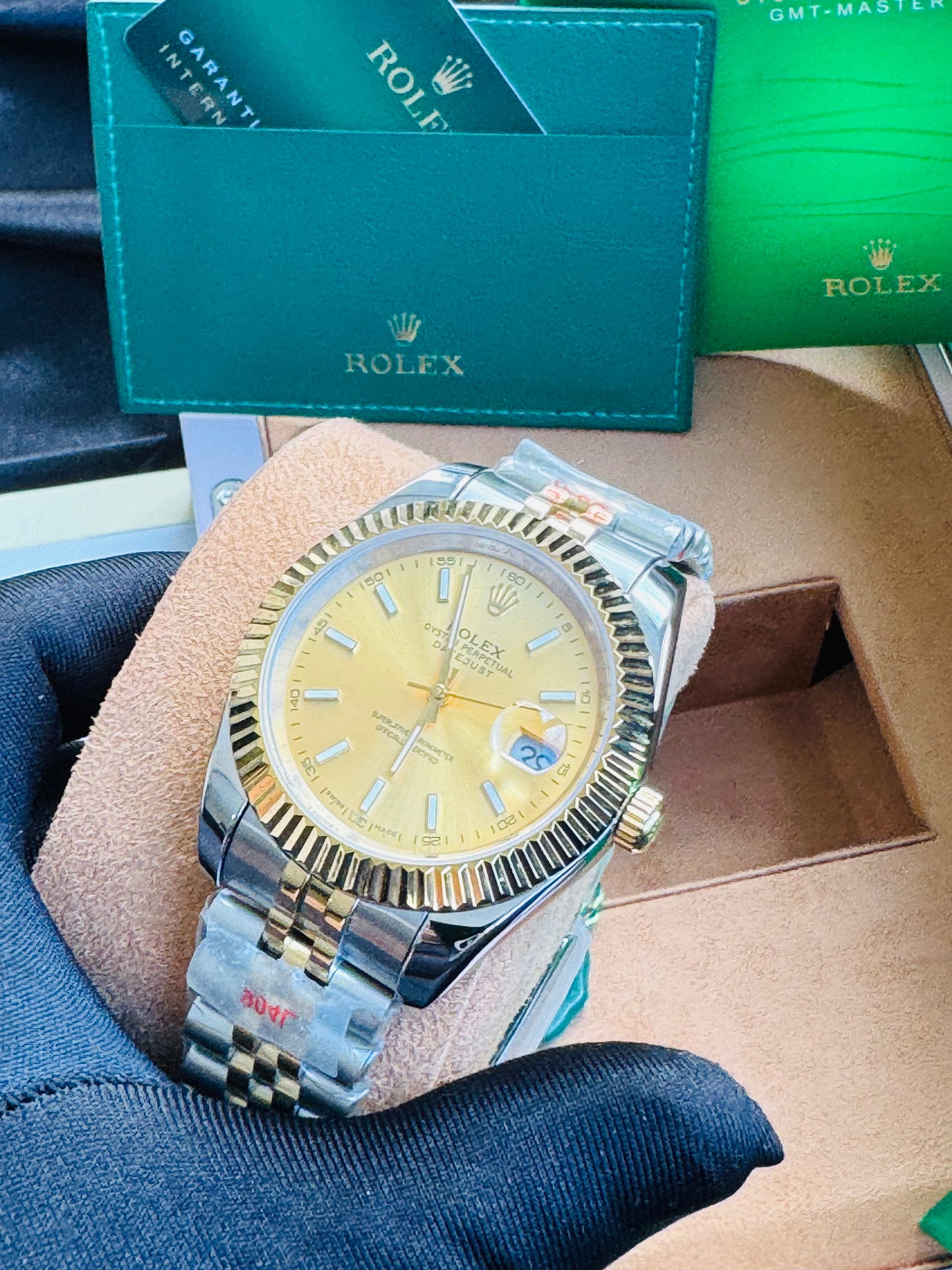 ELEGANTE RELOJ AUTOMÁTICO DATE JUST-OYSTER PERPETUAL ATEMPORAL