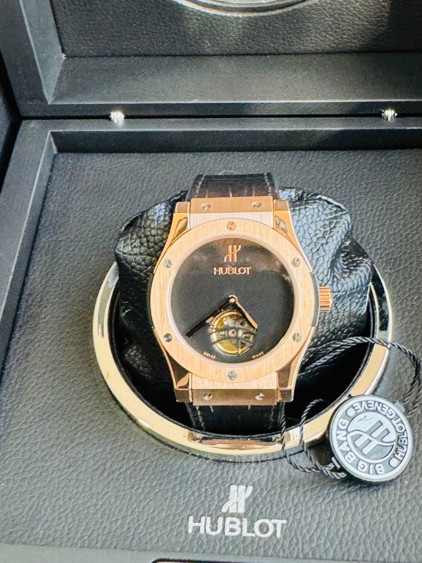 IMPRESIONANTE RELOJ AUTOMÁTICO MECÁNICO HUBLOT TOURBILLON- CRISTAL ZAFIRO-21 JOYAS-MÁXIMA ELEGANCIA!!!

PRECIO: A TRATAR

INFORMACION WHATSAPP 99 81 92 84 65

NO SE HACEN ENVÍOS 🚚