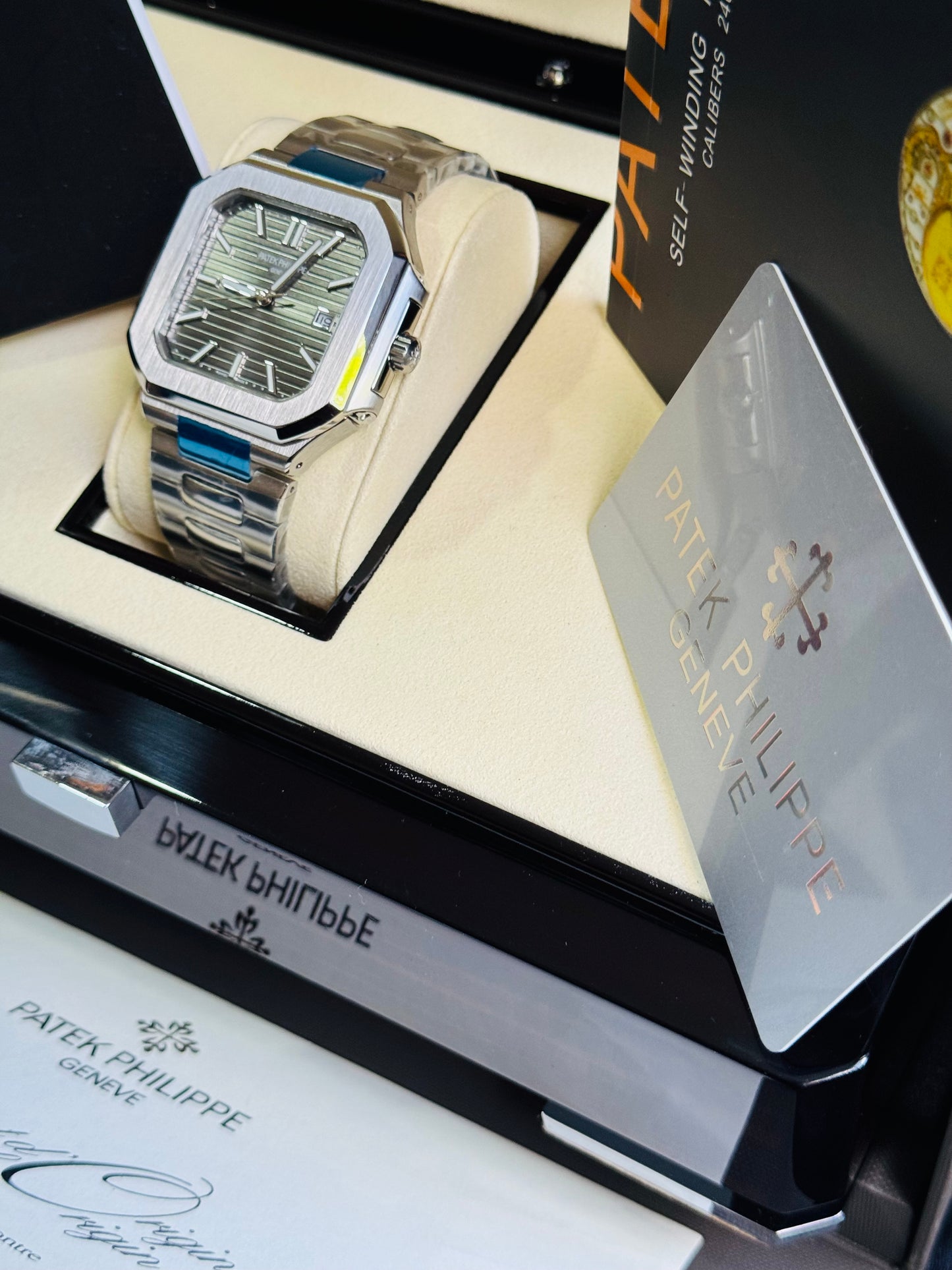 EXCLUSIVO RELOJ PATEK PHILIPPE AUTOMÁTICO- FECHADOR- JOYAS 💎- CRISTAL ZAFIRO- LUMINOSO- ÚLTIMO Y MÁS NUEVO DISEÑO!!!
PRECIO: A TRATAR 

No se hacen Envíos 🚚 

Ventas solo en Cancún 

Información por WHATSAPP 99 81 92 84  65