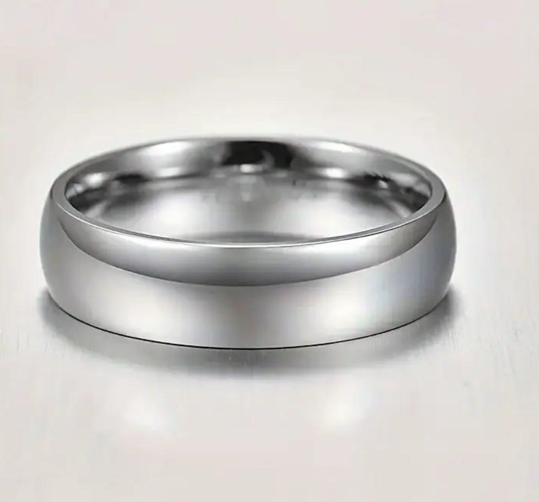 Hermoso Diseño Atemporal Anillo de Titanio Alta Calidad 💯% Original Tallas Disponibles 9-10-11 y 12