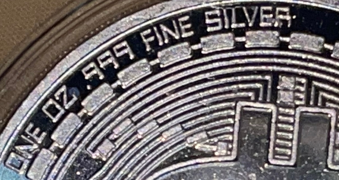 Hermoso Bitcoin de Plata de Ley .999 Intrincado Diseño! No Pierda la Oportunidad de Tener este Bello Símbolo de Matemática Pura!!! Lo más Escaso y Valioso qué Alguna vez Hemos tenido los seres Humanos! Última Disponible