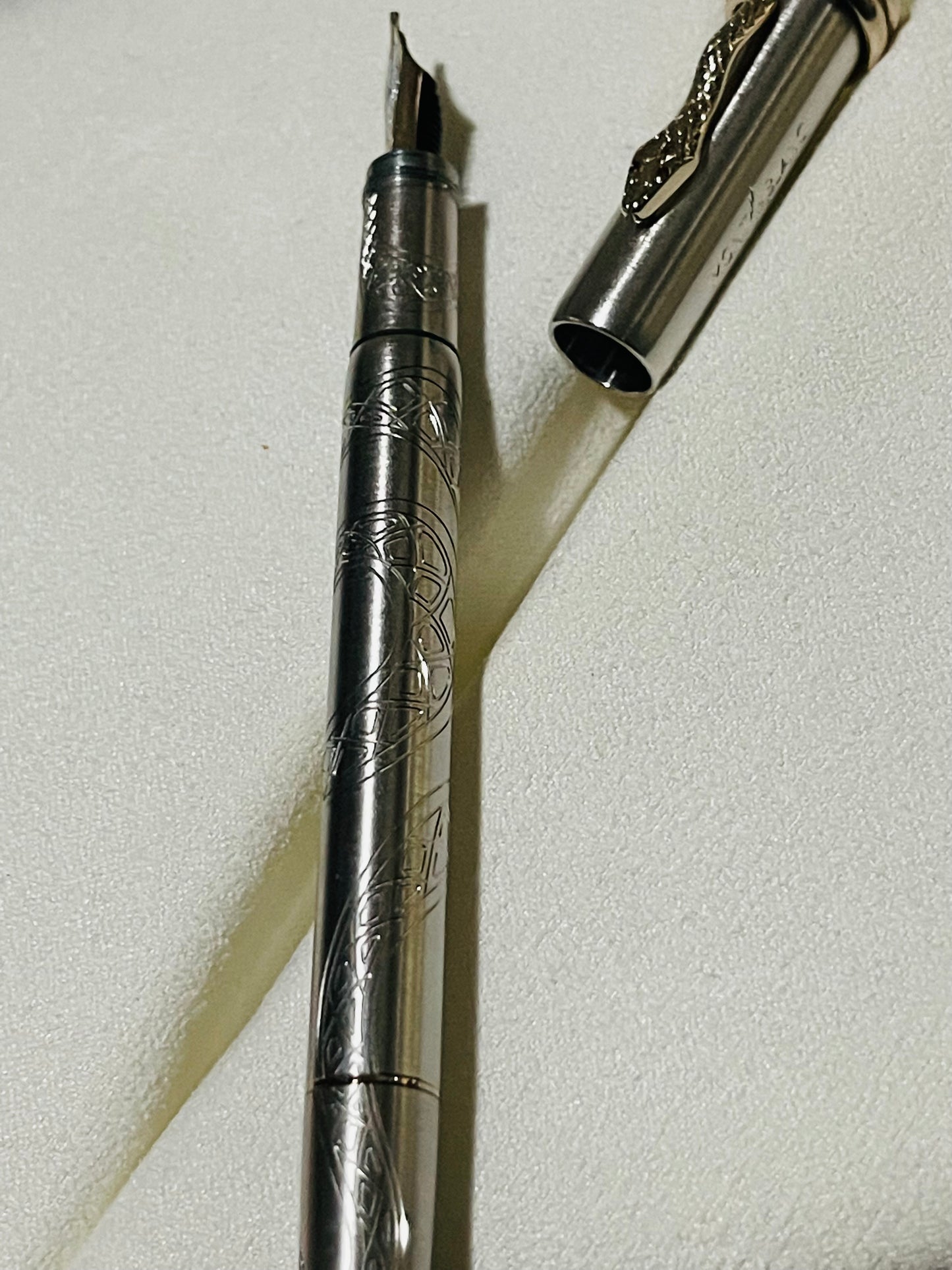 EXCLUSIVA PLUMA FUENTE 1906 - LÍMITED EDITION SERPENT- NOIR HERITAGE -