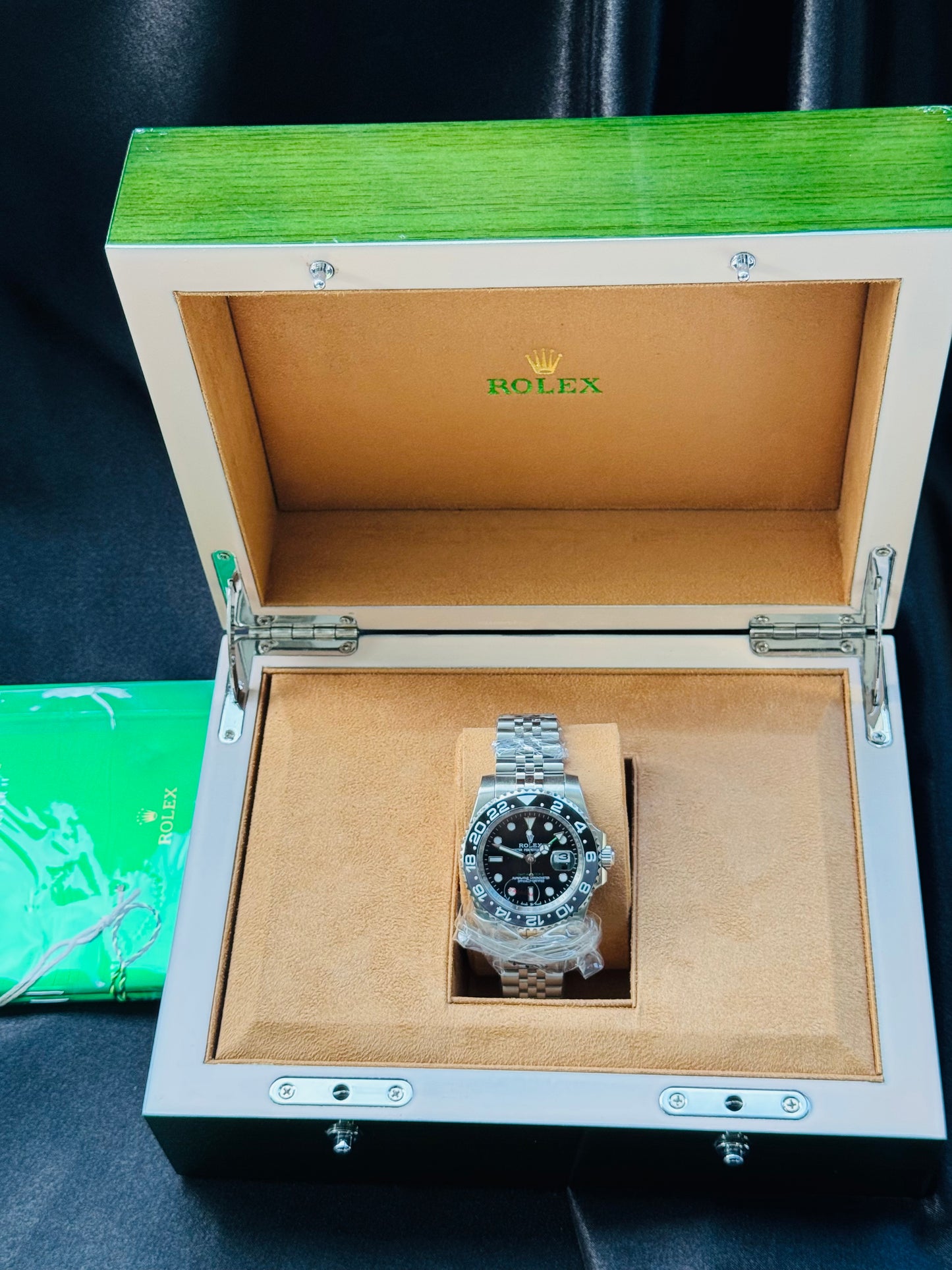 FAMOSO RELOJ AUTOMÁTICO MECÁNICO BRUCE WAYNE-GMT MASTER OYSTER PERPETUAL 2 ZONAS HORARIAS