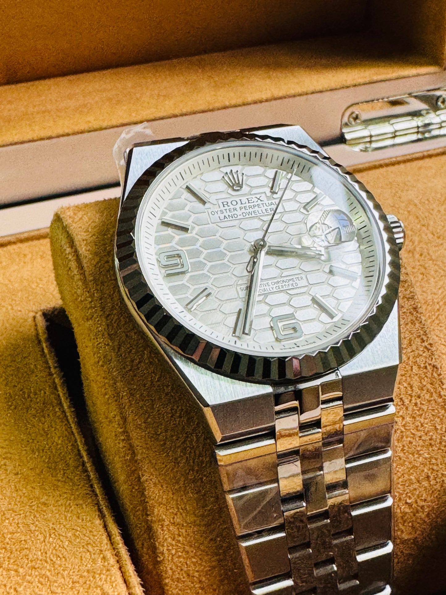 ÚNICO Y EXCLUSIVO RELOJ ROLEX OYSTER PERPETUAL LAND DWELLER- FECHADOR-39 JOYAS 💎 -CRISTAL ZAFIRO- ULTIMO MODELO Y DISEÑO! MÁXIMA ELEGANCIA!!!